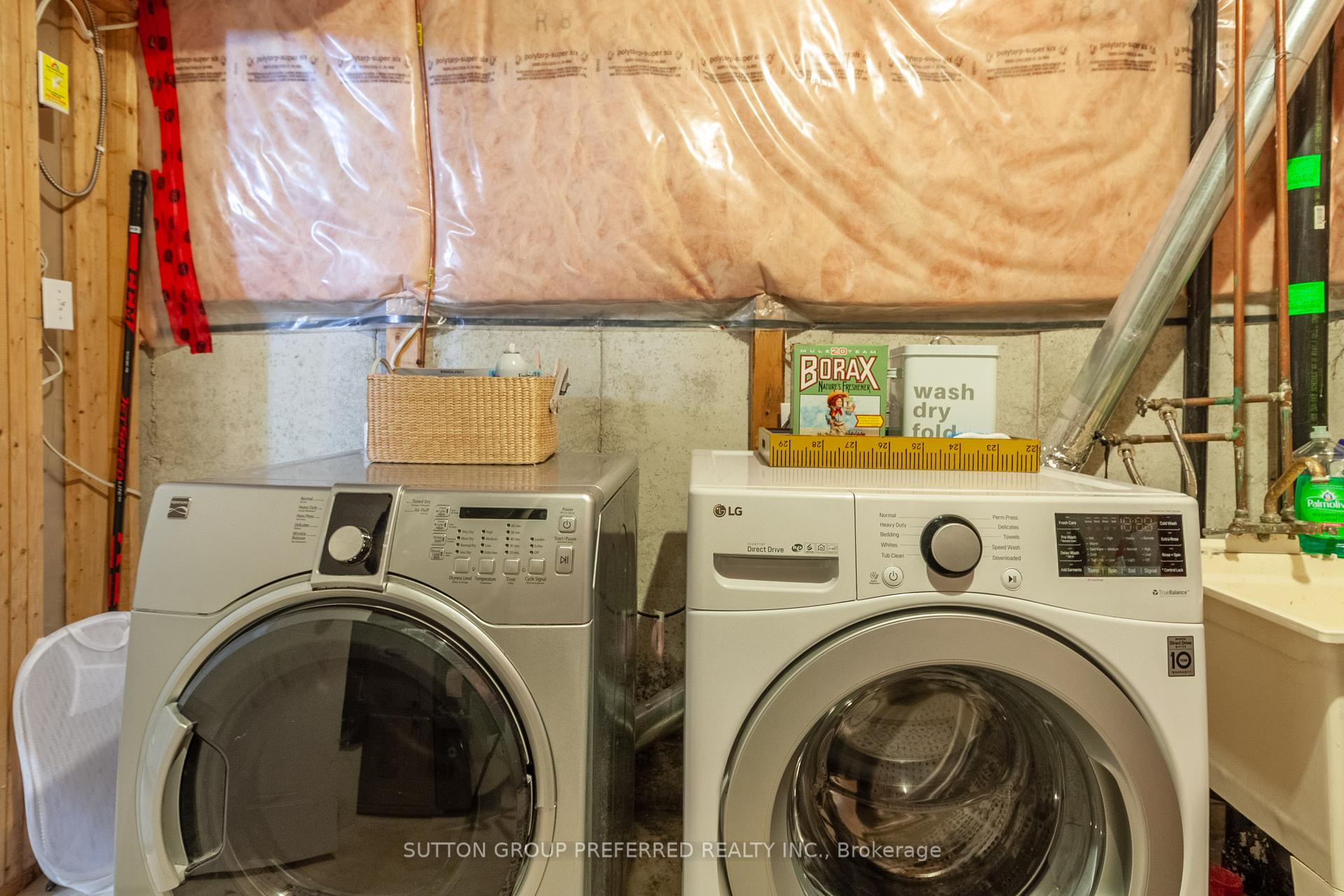 Photo 38 of 907 Blacksmith Street, London, North M — HOMEH