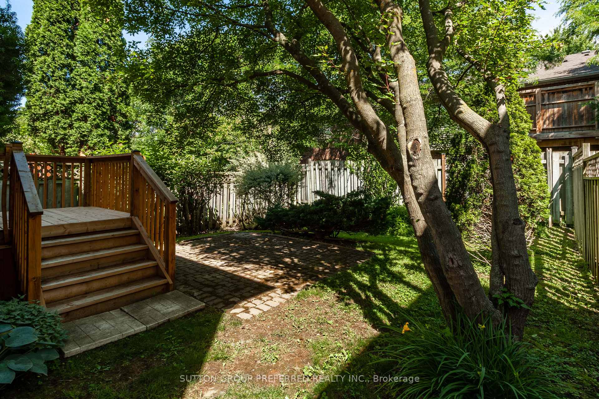 Photo 43 of 907 Blacksmith Street, London, North M — HOMEH