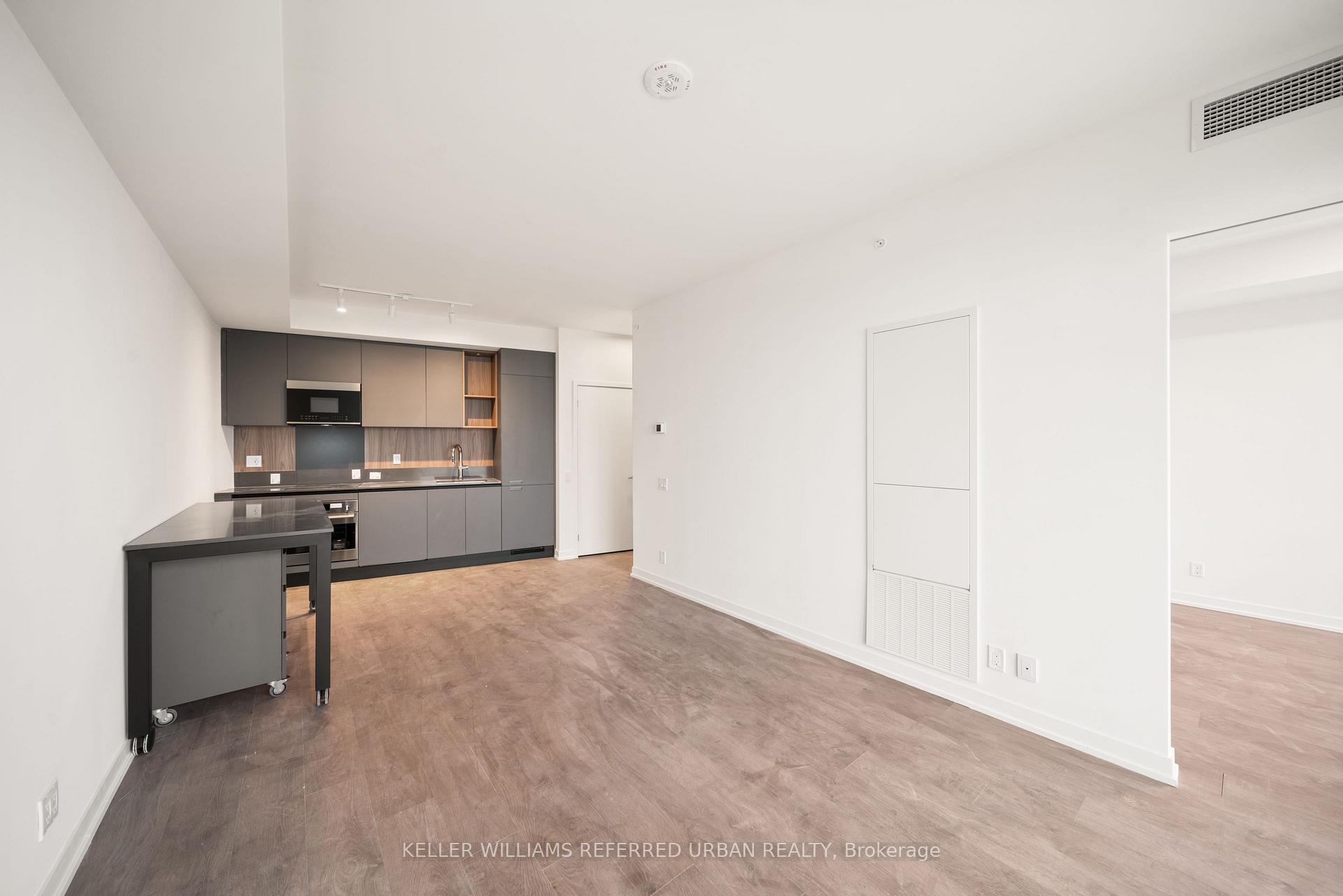 Photo 5 of Unit 2710, 39 Mary Street, Barrie, City Centre — HOMEH