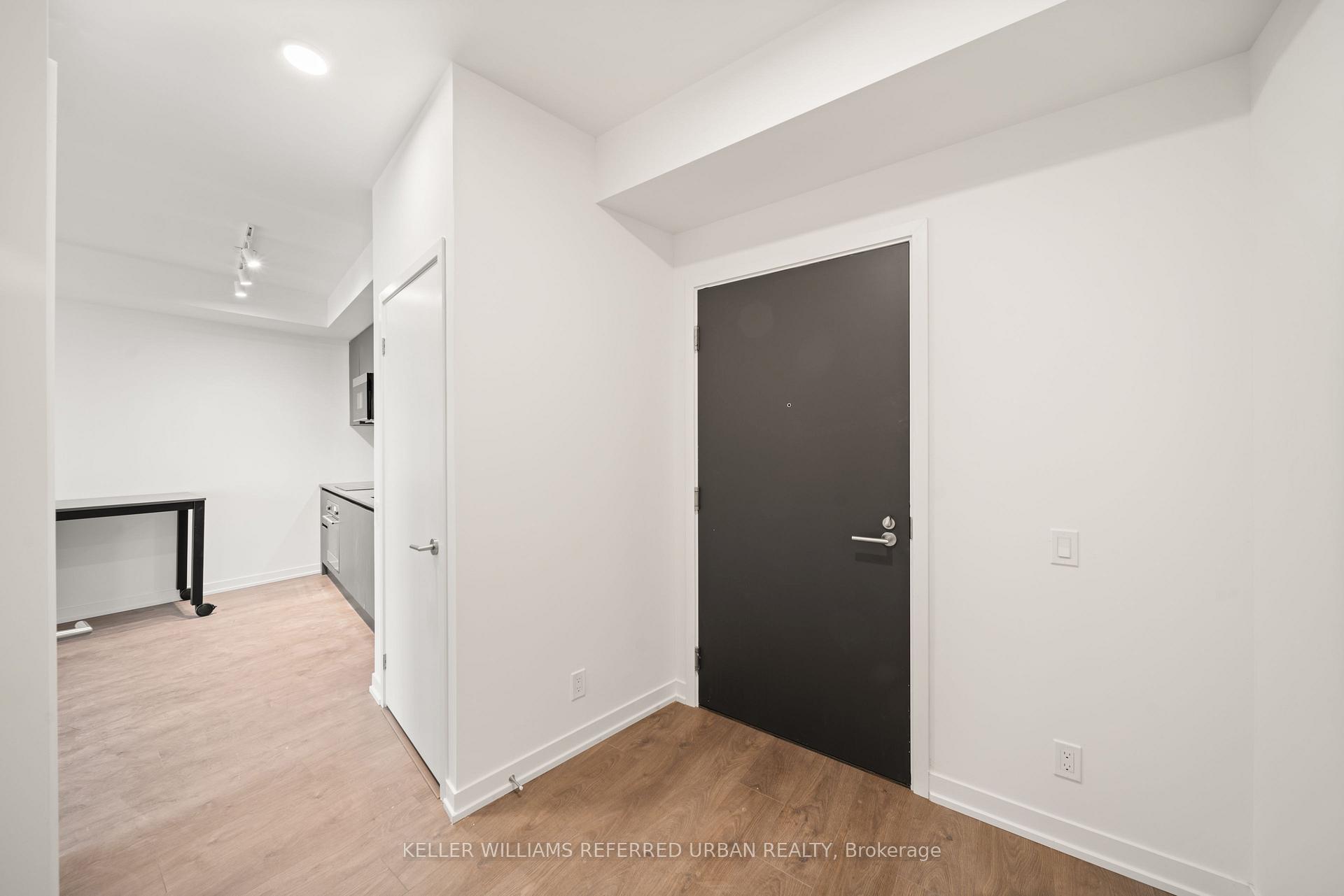 Photo 9 of Unit 2710, 39 Mary Street, Barrie, City Centre — HOMEH