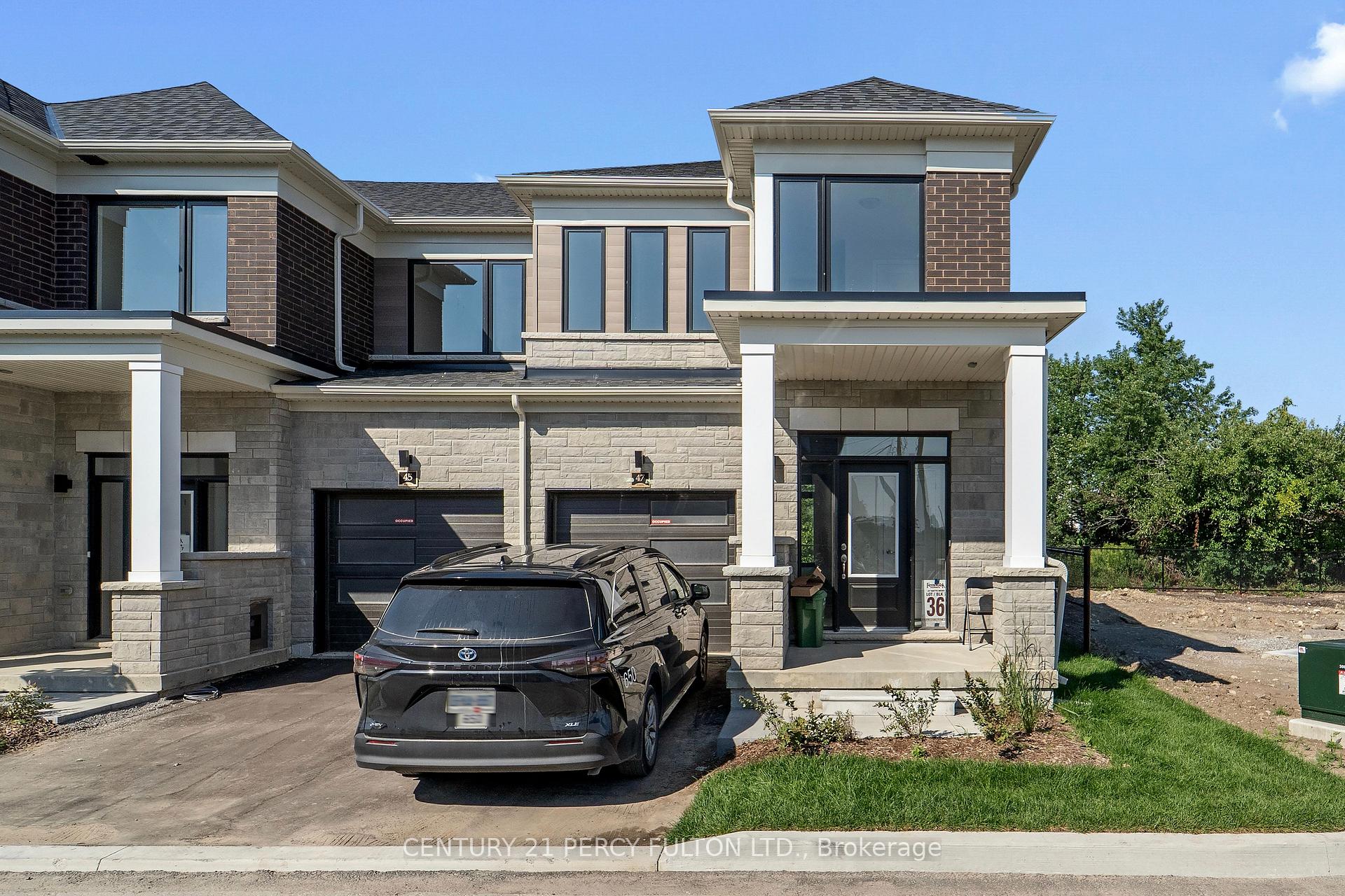 Photo 1 of 47 Watts Mews, Kawartha Lakes, Lindsay — HOMEH
