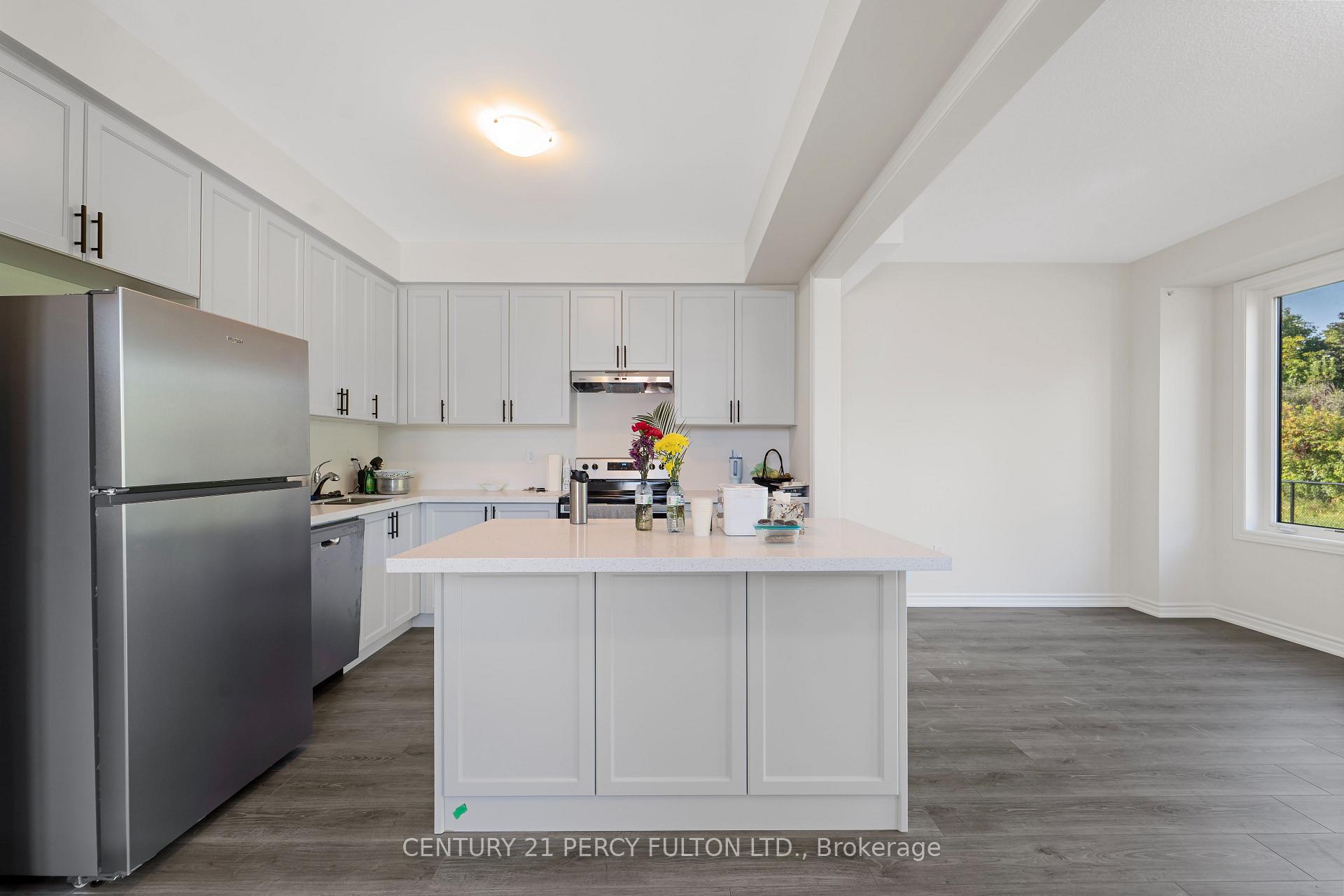 Photo 8 of 47 Watts Mews, Kawartha Lakes, Lindsay — HOMEH