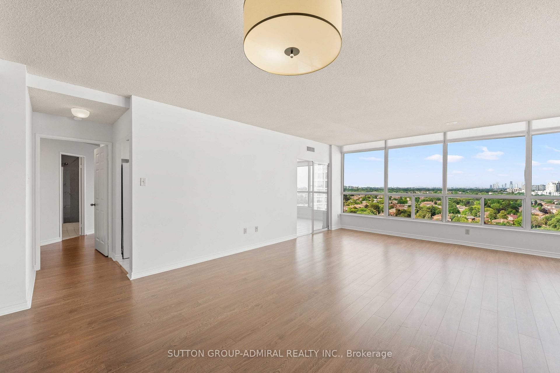 Photo 13 of Unit 1801, 7300 Yonge Street, Vaughan, Crestwood-Springfarm-Yorkhill — HOMEH