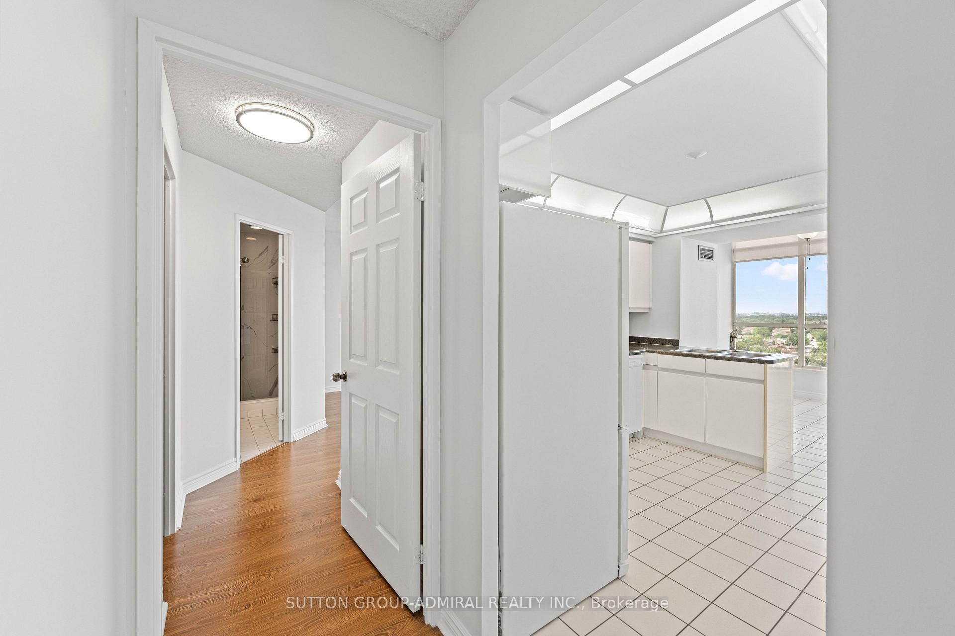 Photo 18 of Unit 1801, 7300 Yonge Street, Vaughan, Crestwood-Springfarm-Yorkhill — HOMEH