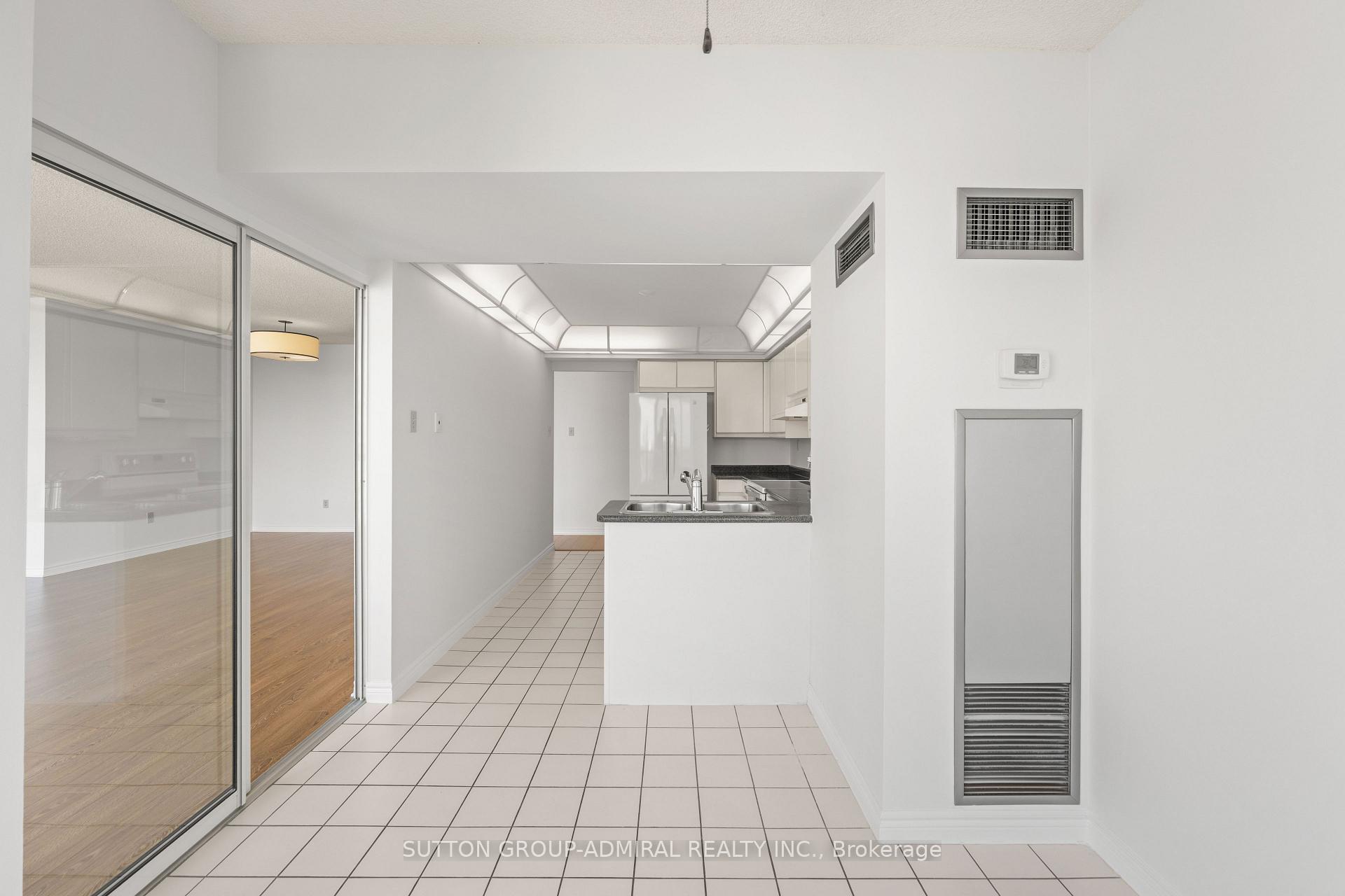 Photo 22 of Unit 1801, 7300 Yonge Street, Vaughan, Crestwood-Springfarm-Yorkhill — HOMEH