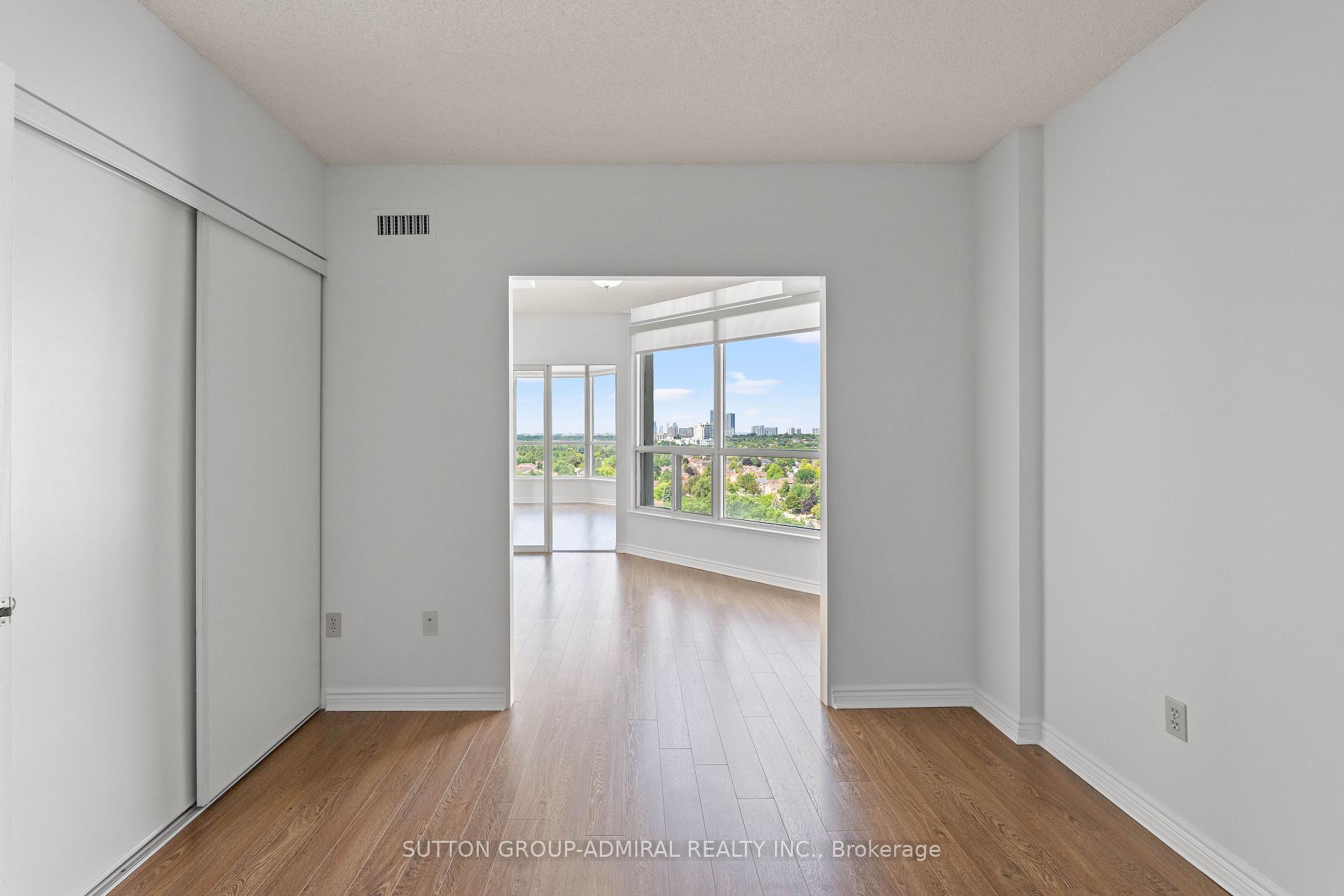 Photo 32 of Unit 1801, 7300 Yonge Street, Vaughan, Crestwood-Springfarm-Yorkhill — HOMEH