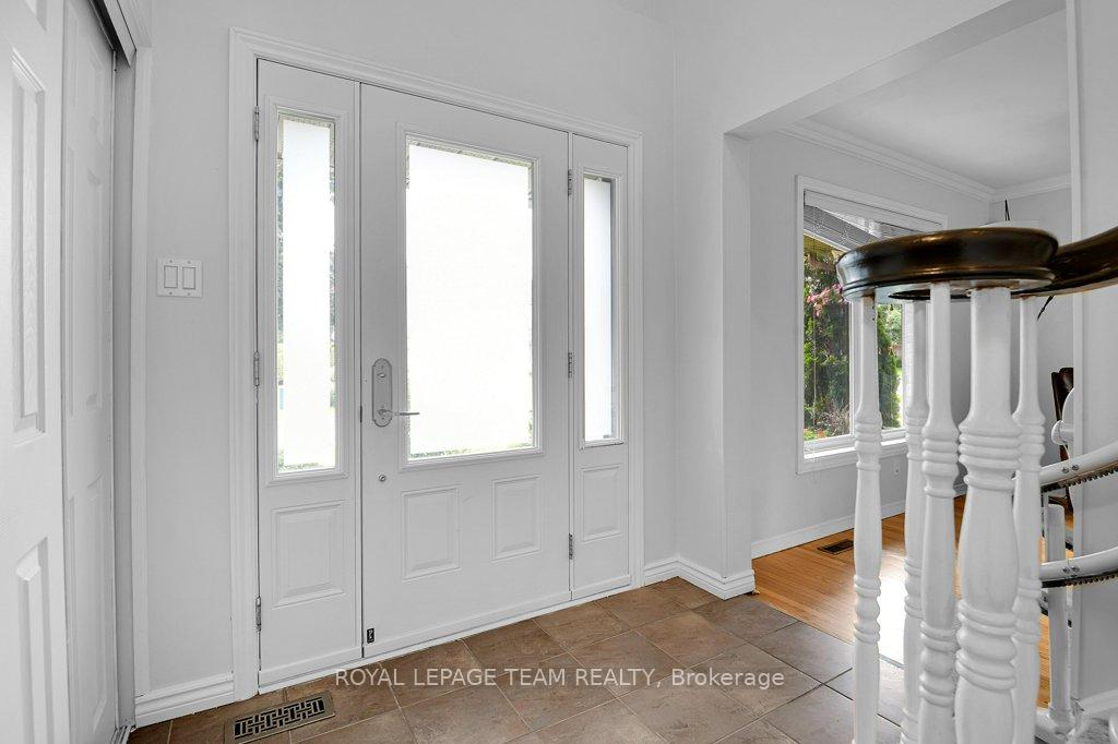 Photo 3 of 332 Liard Street, Ottawa, Stittsville (South) — HOMEH