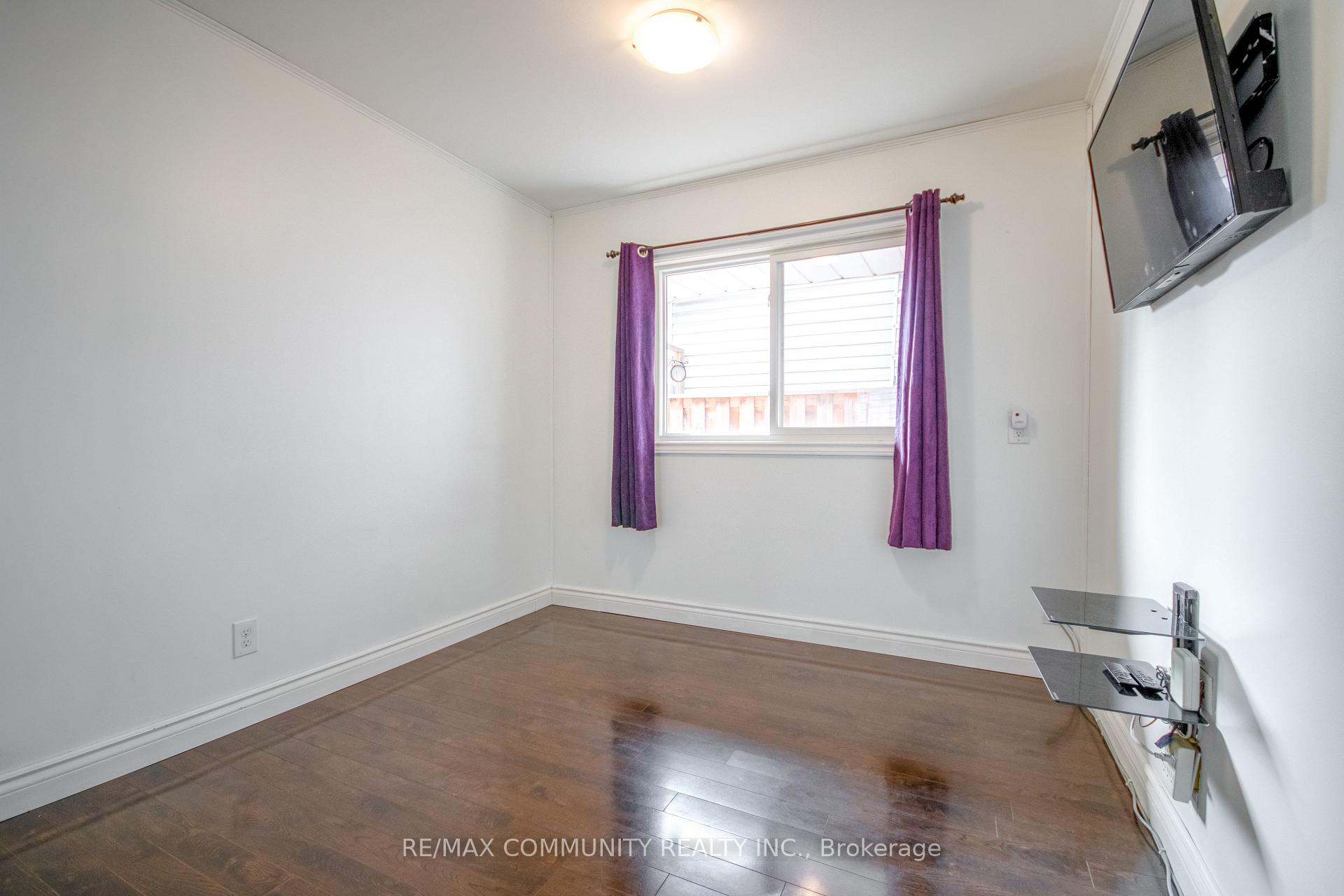 Photo 9 of 167 Simpson Road, Ajax, South East — HOMEH