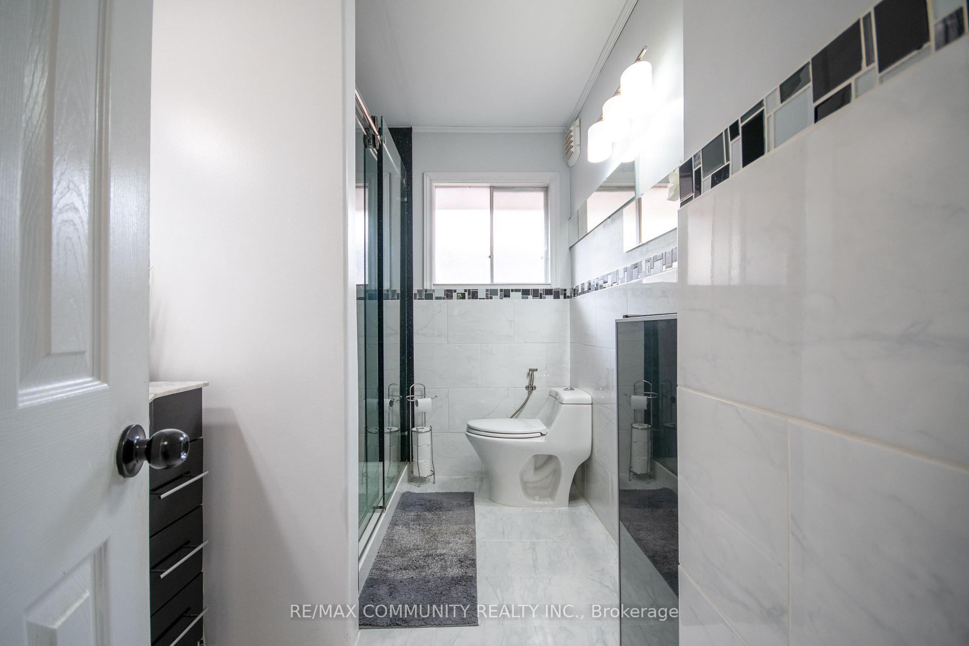 Photo 13 of 167 Simpson Road, Ajax, South East — HOMEH