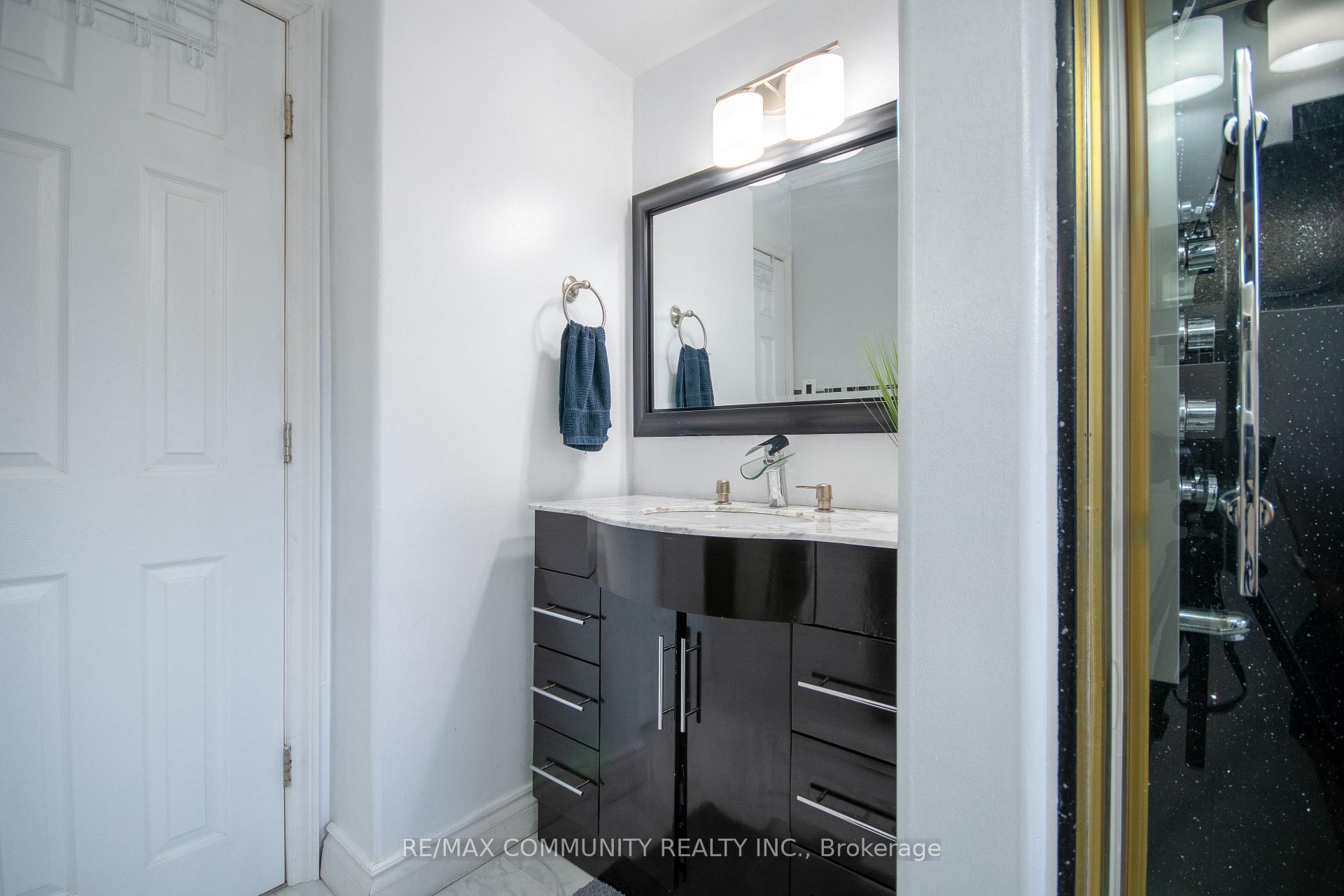 Photo 14 of 167 Simpson Road, Ajax, South East — HOMEH