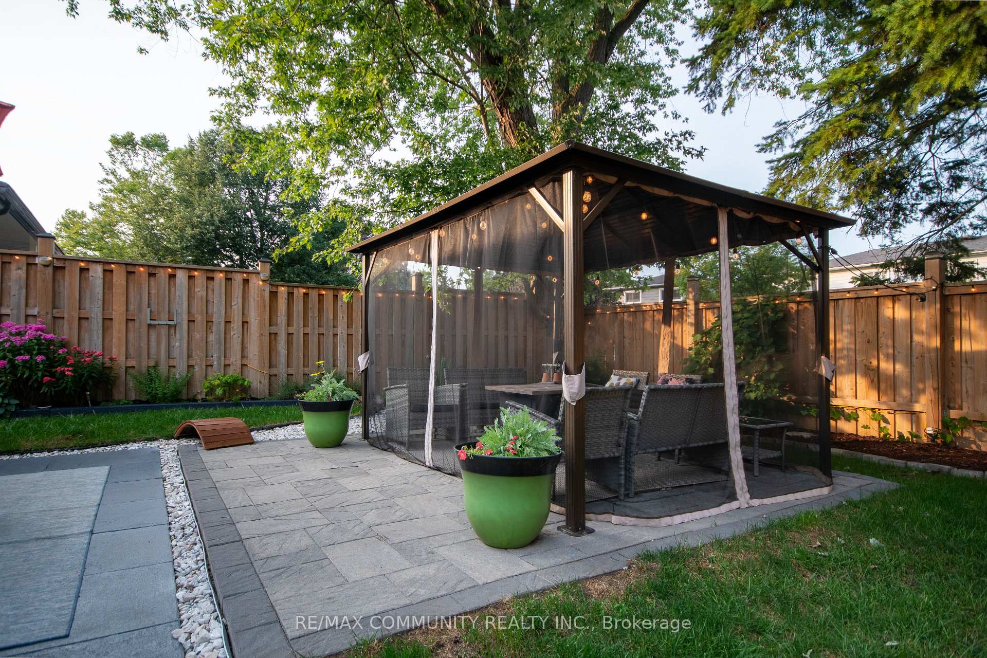 Photo 32 of 167 Simpson Road, Ajax, South East — HOMEH