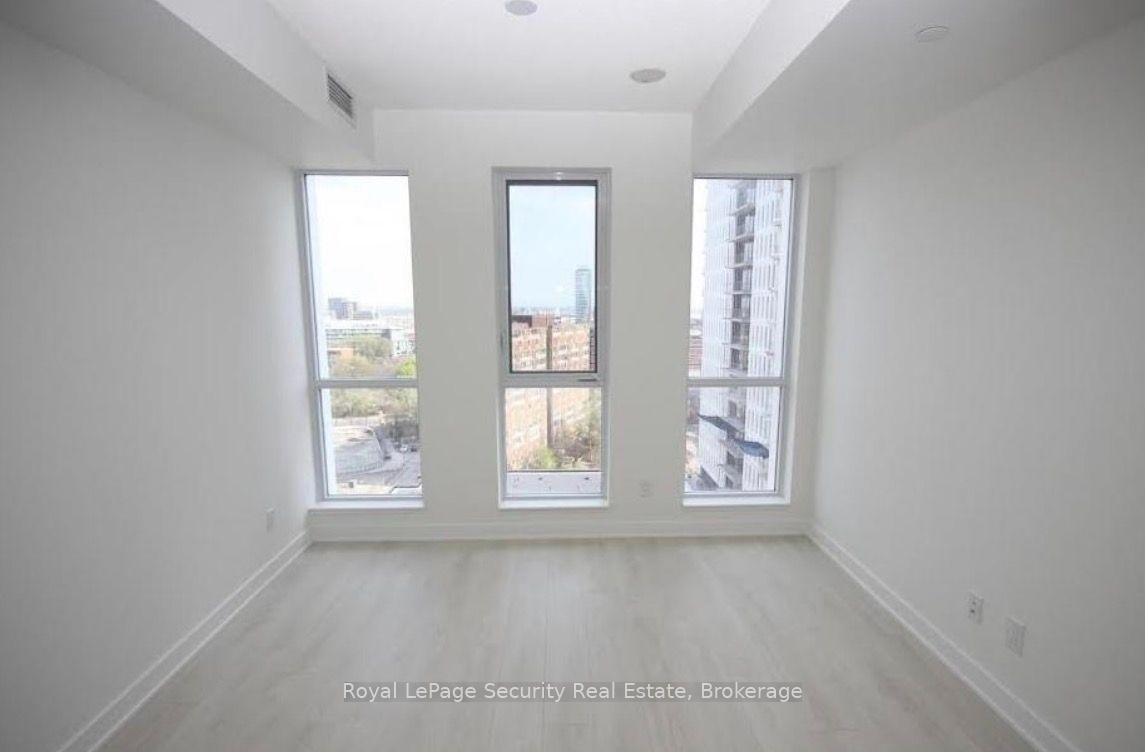 Photo 3 of Unit 1405, 170 Sumach Street, Toronto, Regent Park — HOMEH