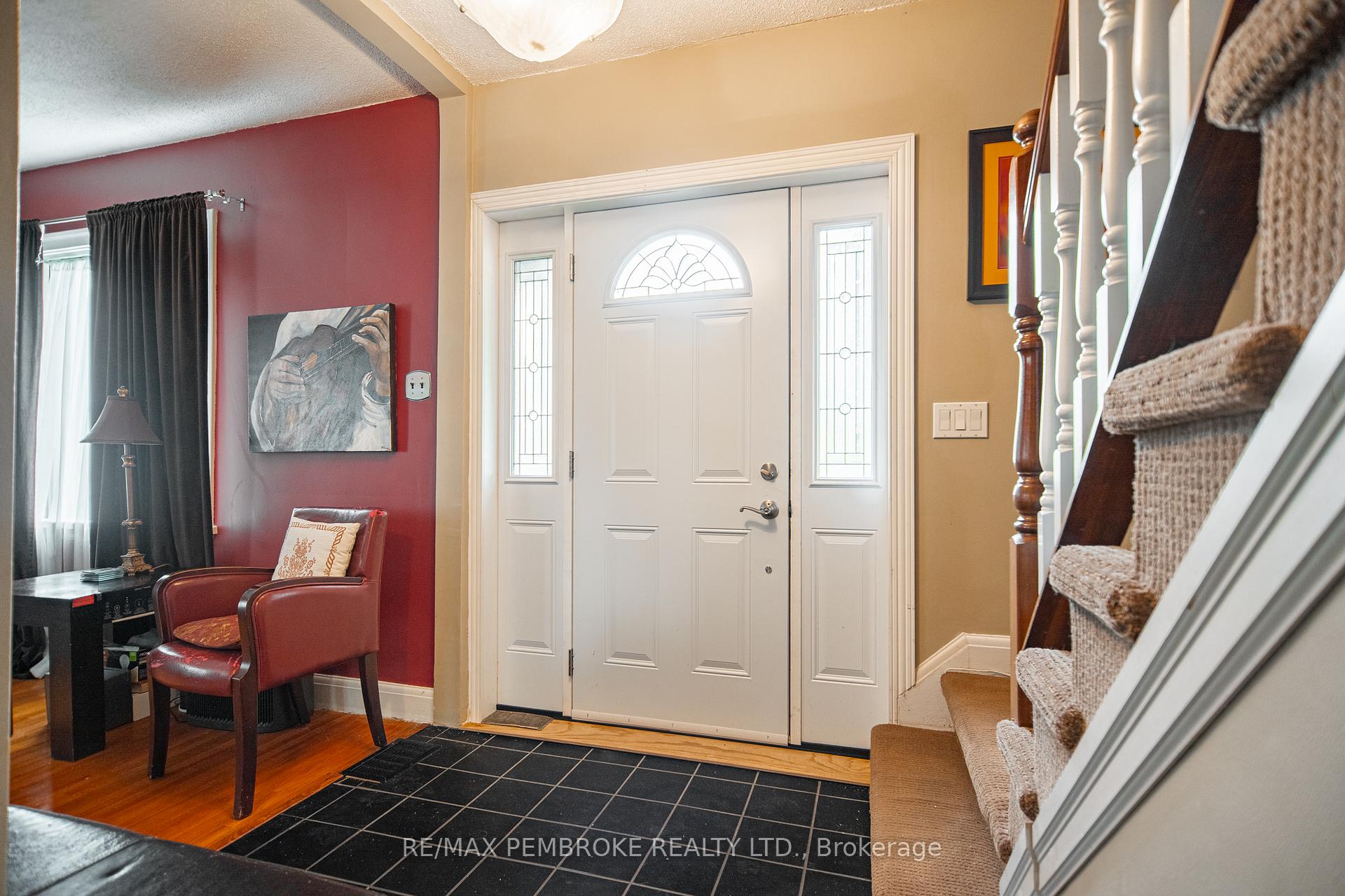 Photo 11 of 320 Mackay Street, Pembroke, Pembroke — HOMEH