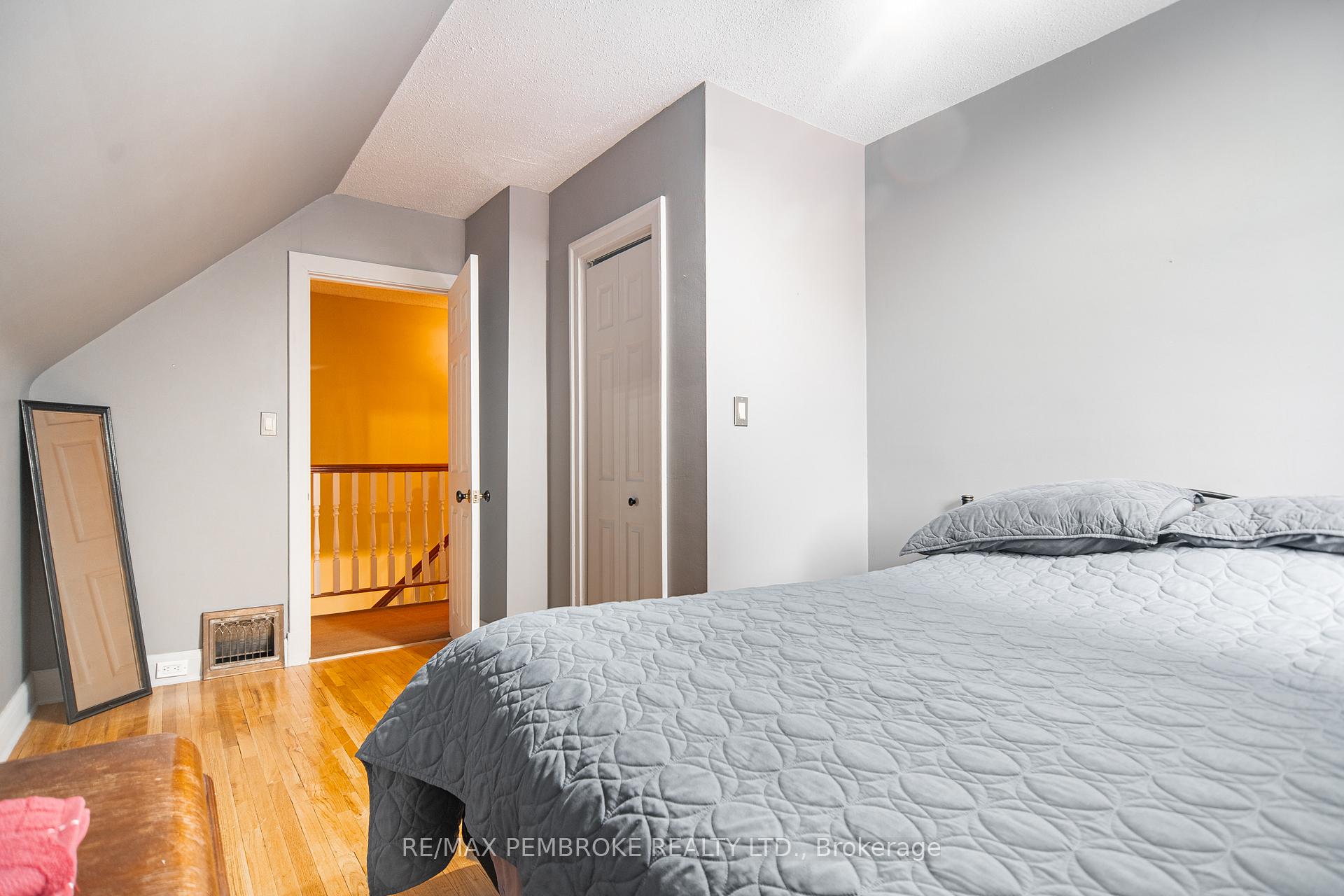 Photo 16 of 320 Mackay Street, Pembroke, Pembroke — HOMEH