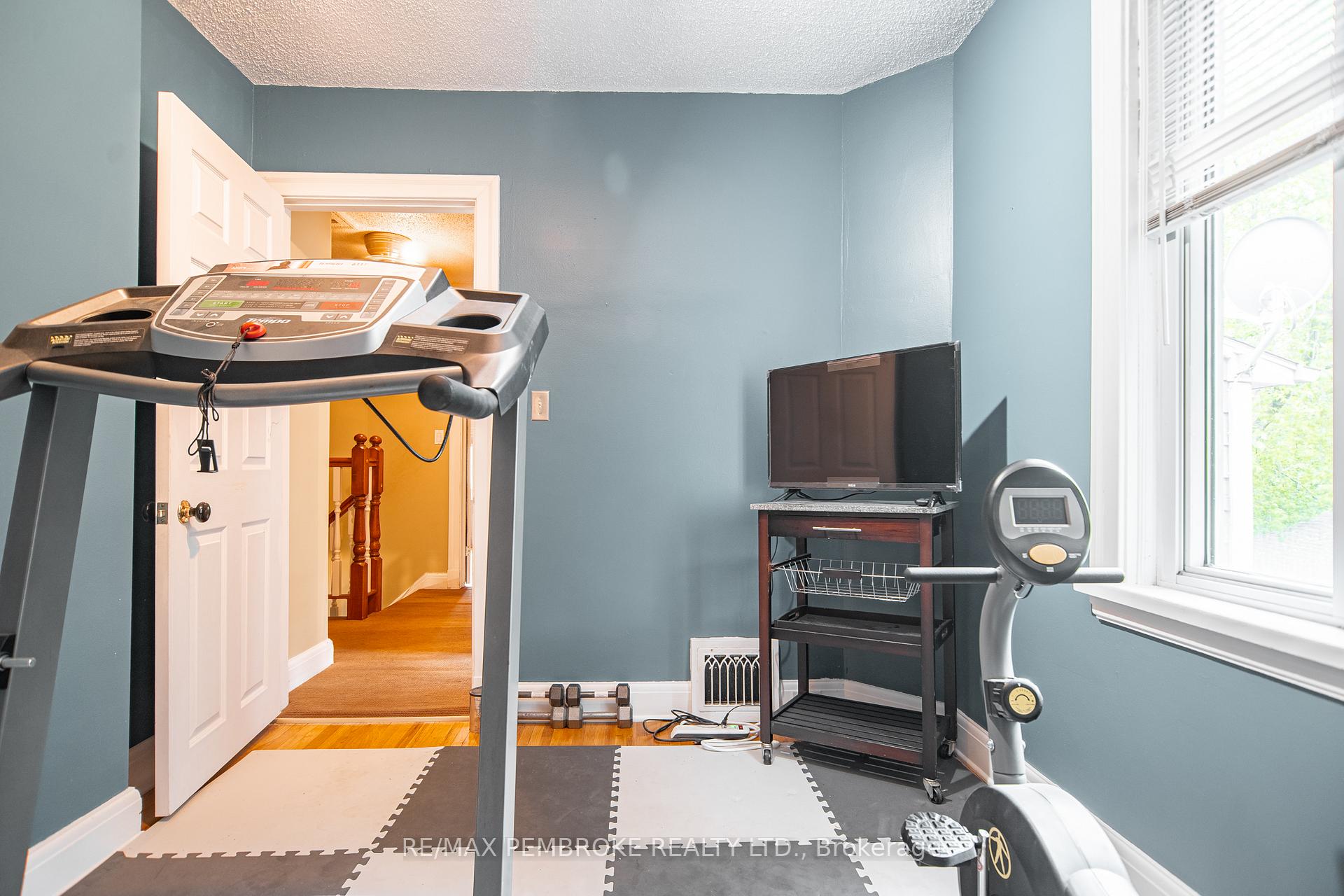 Photo 19 of 320 Mackay Street, Pembroke, Pembroke — HOMEH