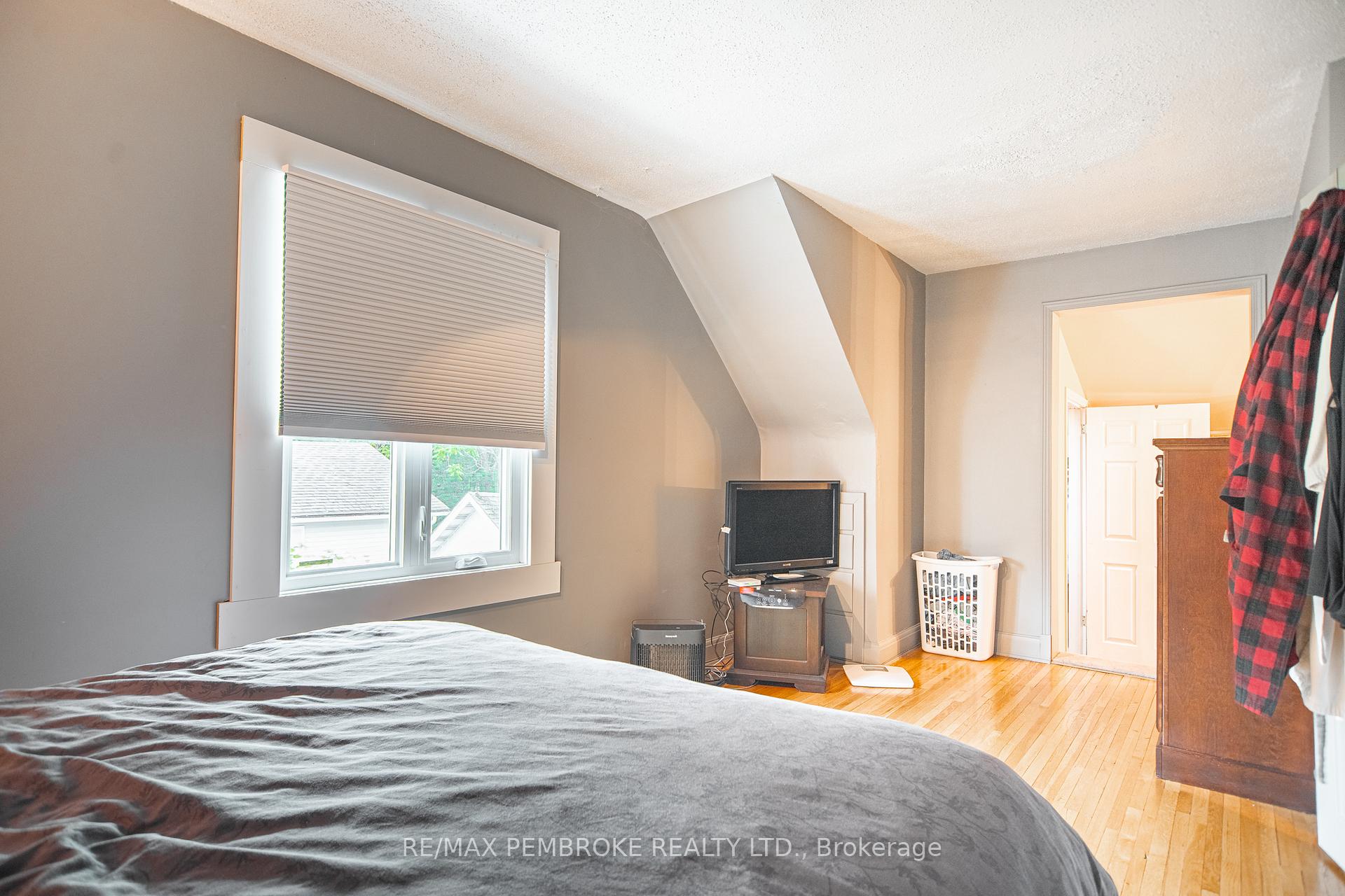 Photo 21 of 320 Mackay Street, Pembroke, Pembroke — HOMEH