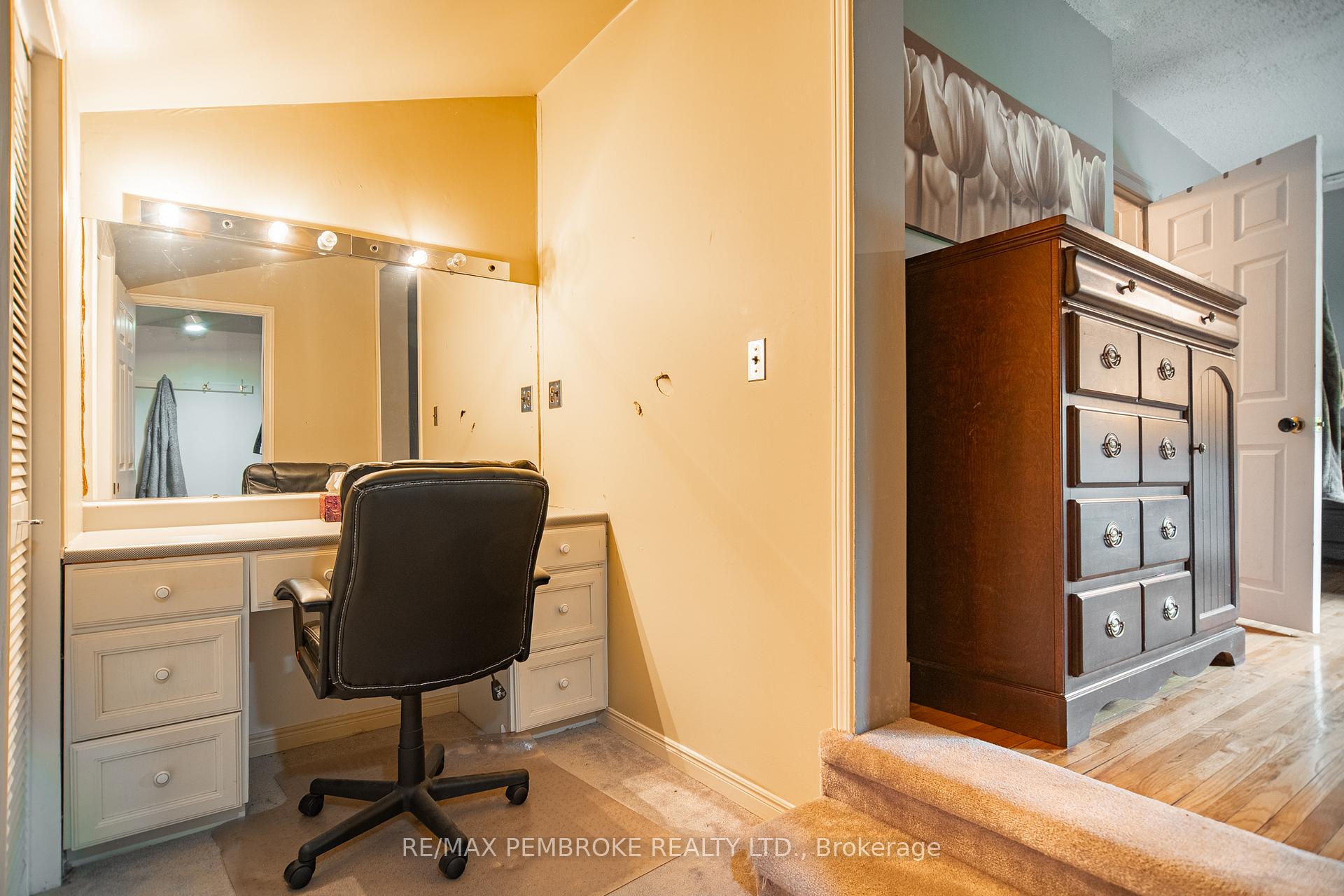 Photo 22 of 320 Mackay Street, Pembroke, Pembroke — HOMEH