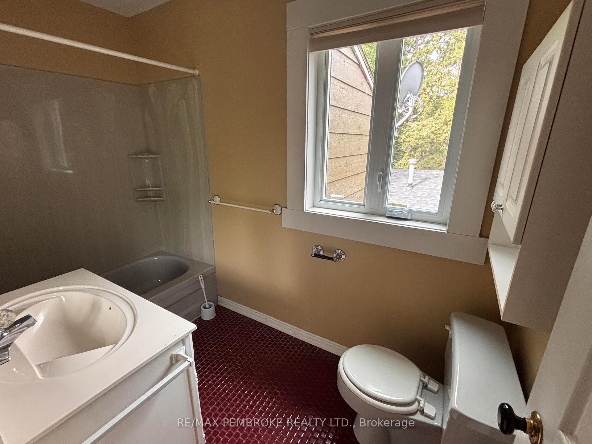 Photo 23 of 320 Mackay Street, Pembroke, Pembroke — HOMEH