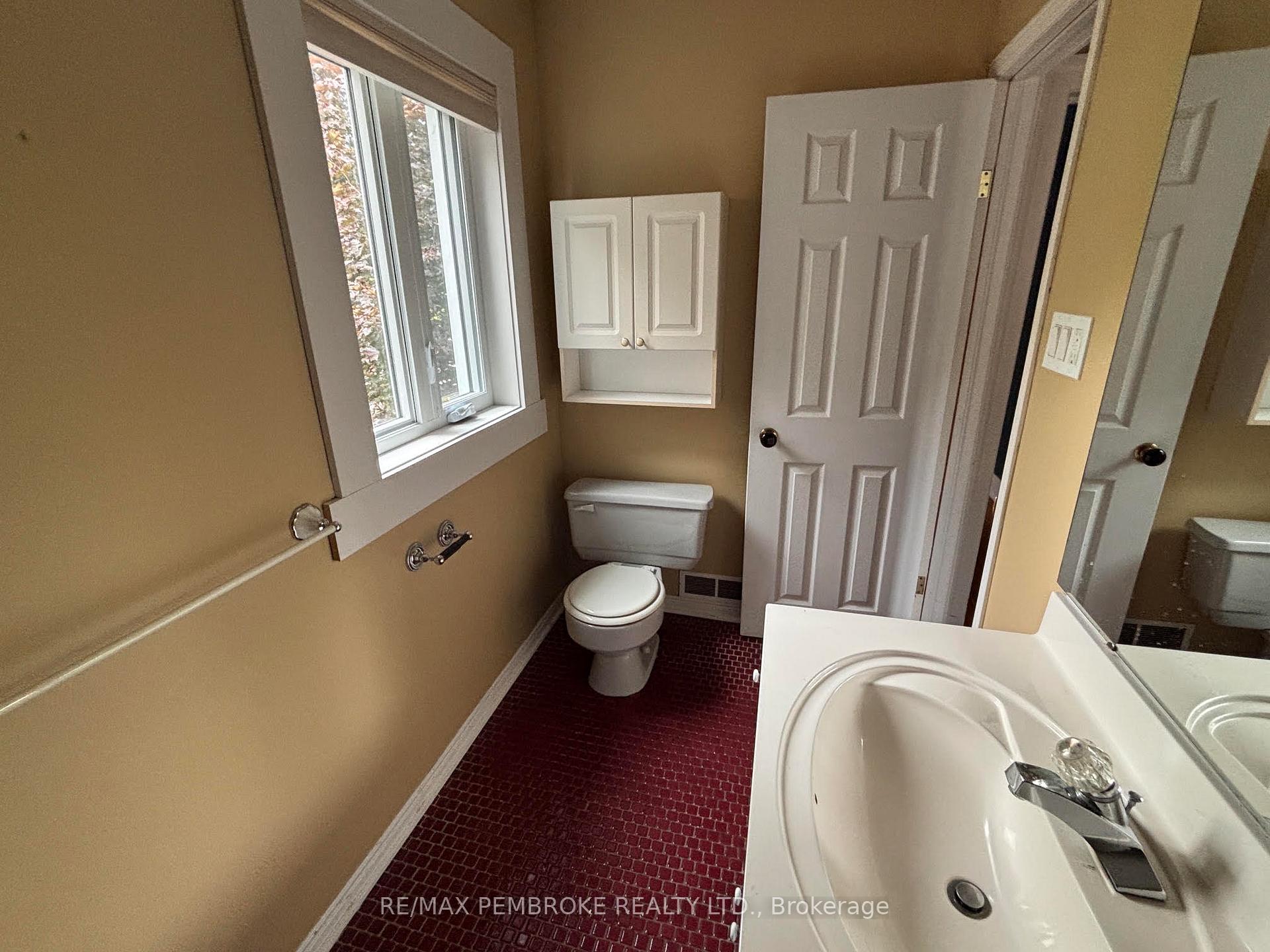 Photo 24 of 320 Mackay Street, Pembroke, Pembroke — HOMEH