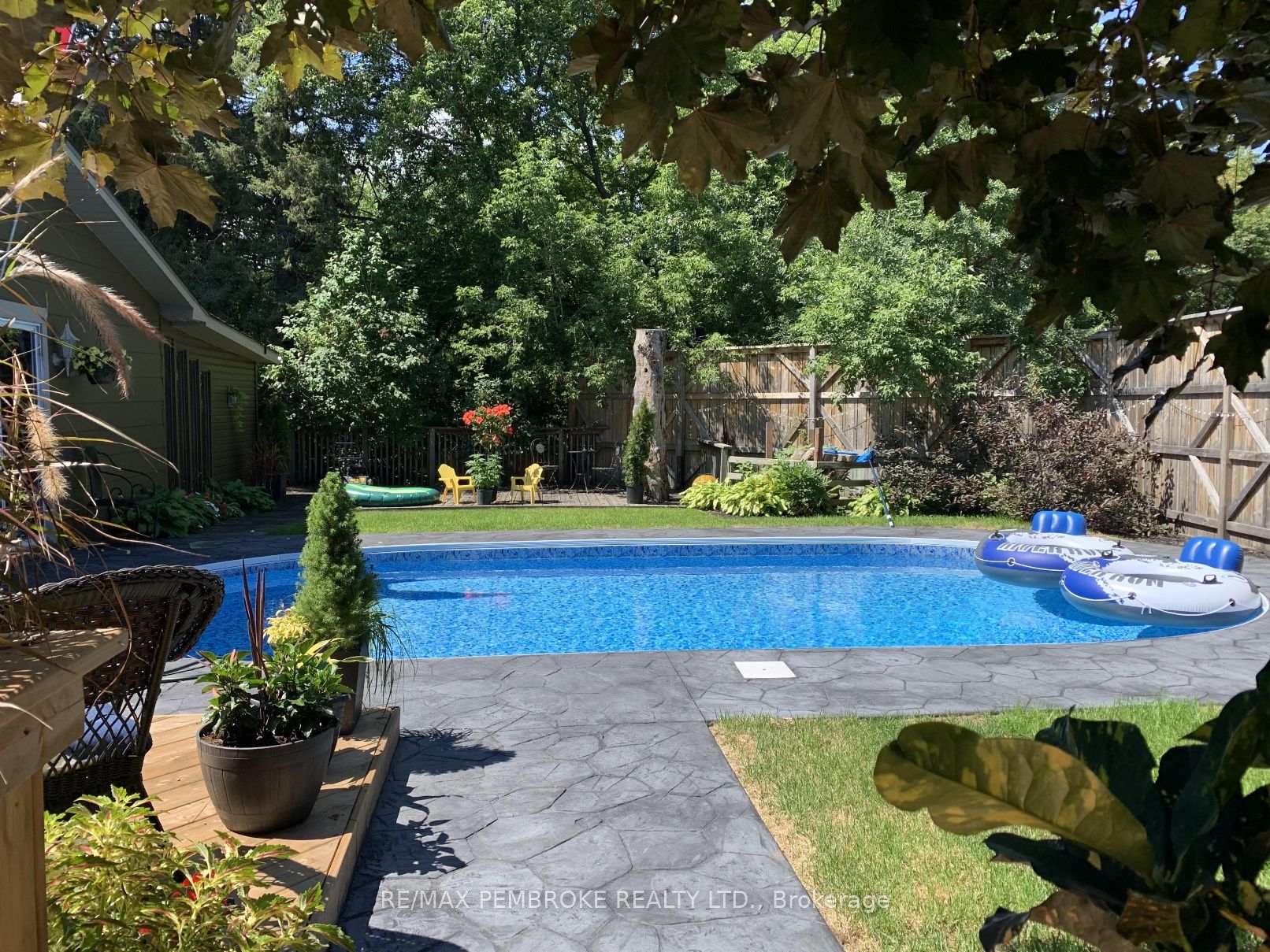 Photo 37 of 320 Mackay Street, Pembroke, Pembroke — HOMEH