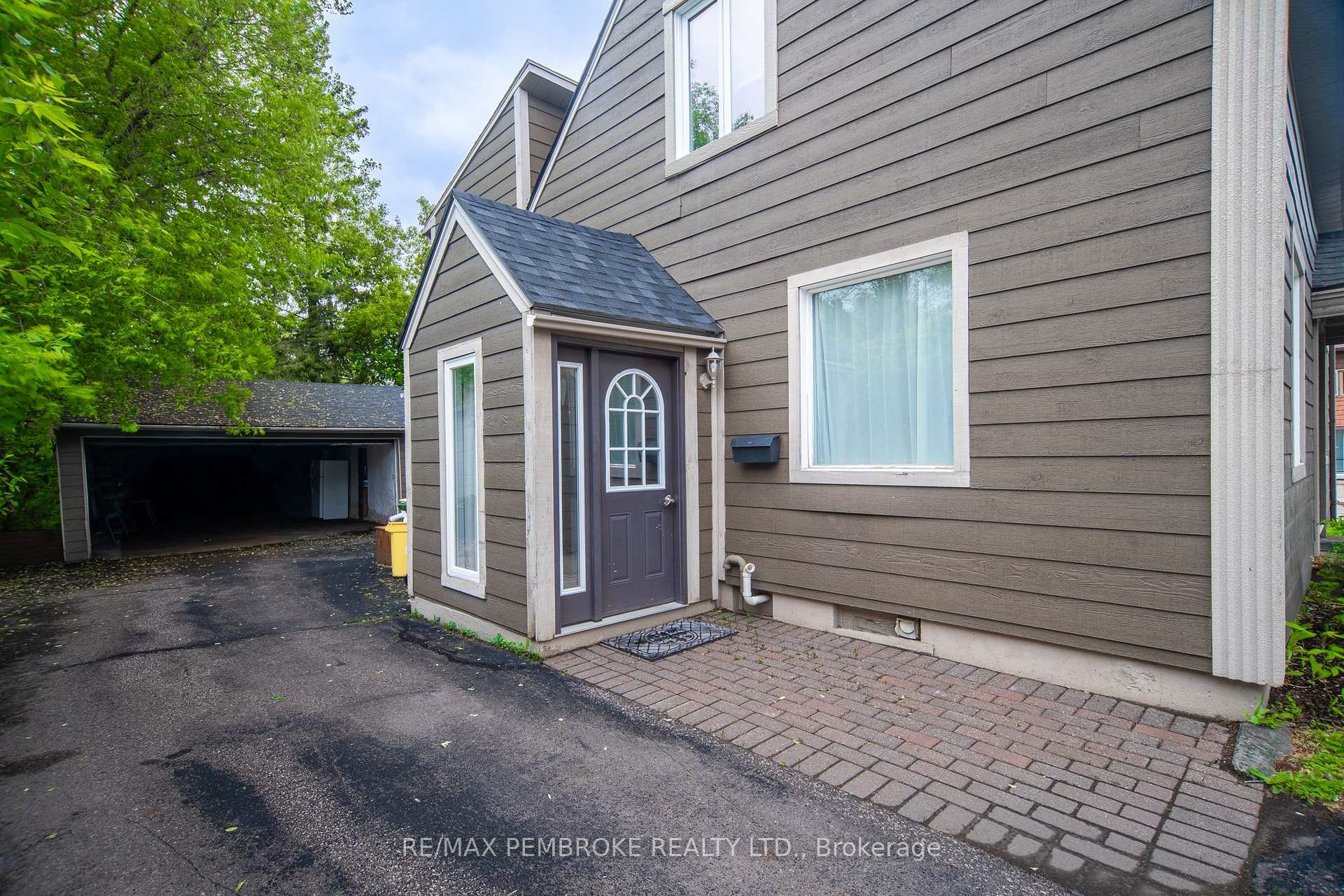 Photo 47 of 320 Mackay Street, Pembroke, Pembroke — HOMEH