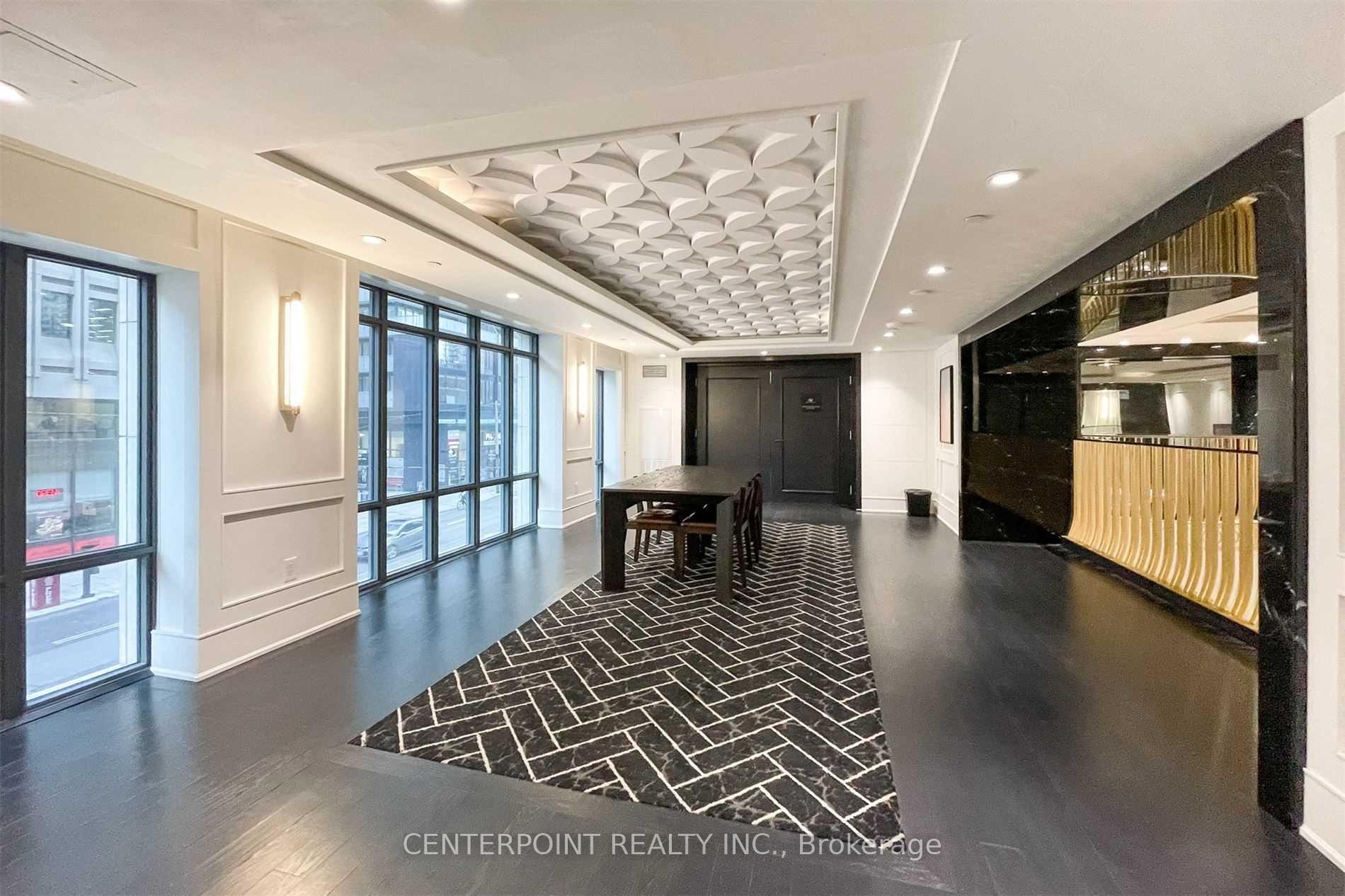 Photo 11 of Unit 816, 955 Bay Street, Toronto, Bay Street Corridor — HOMEH