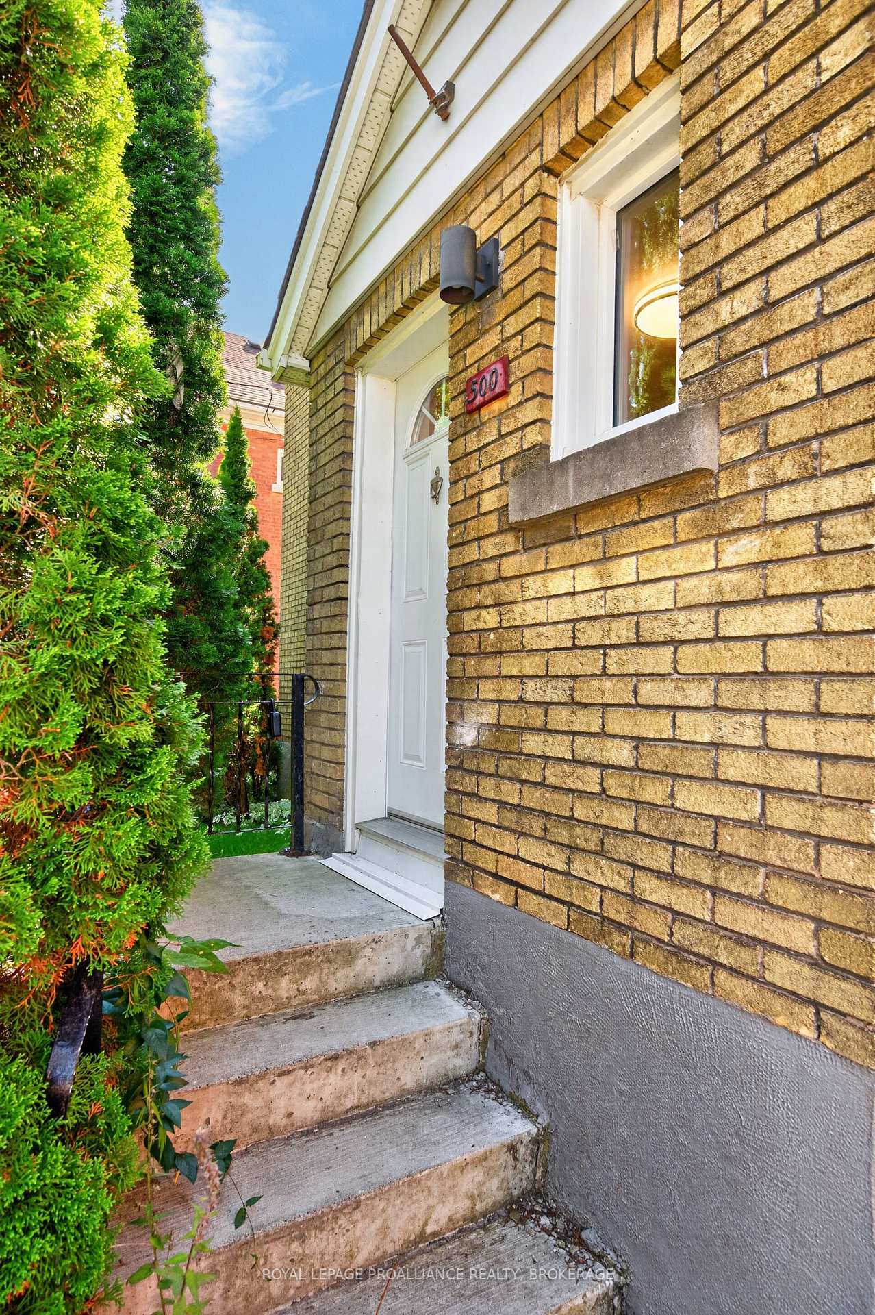 Photo 2 of 500 Brock Street, Kingston, Central City East — HOMEH
