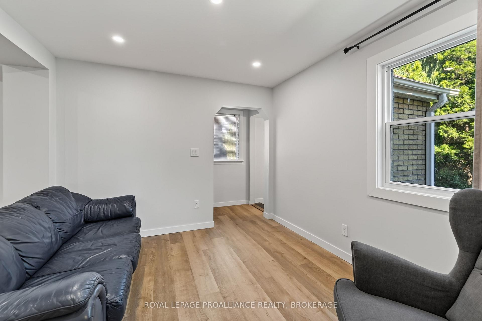 Photo 4 of 500 Brock Street, Kingston, Central City East — HOMEH