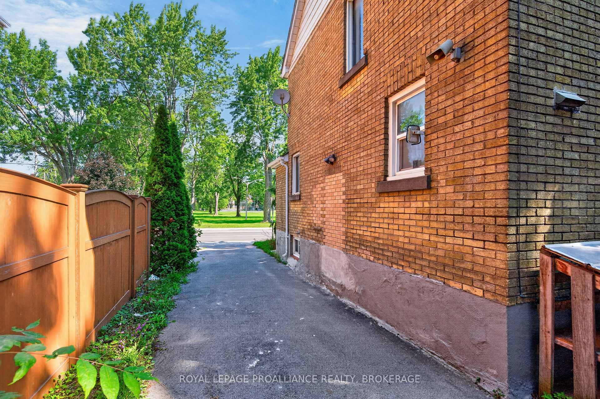 Photo 28 of 500 Brock Street, Kingston, Central City East — HOMEH