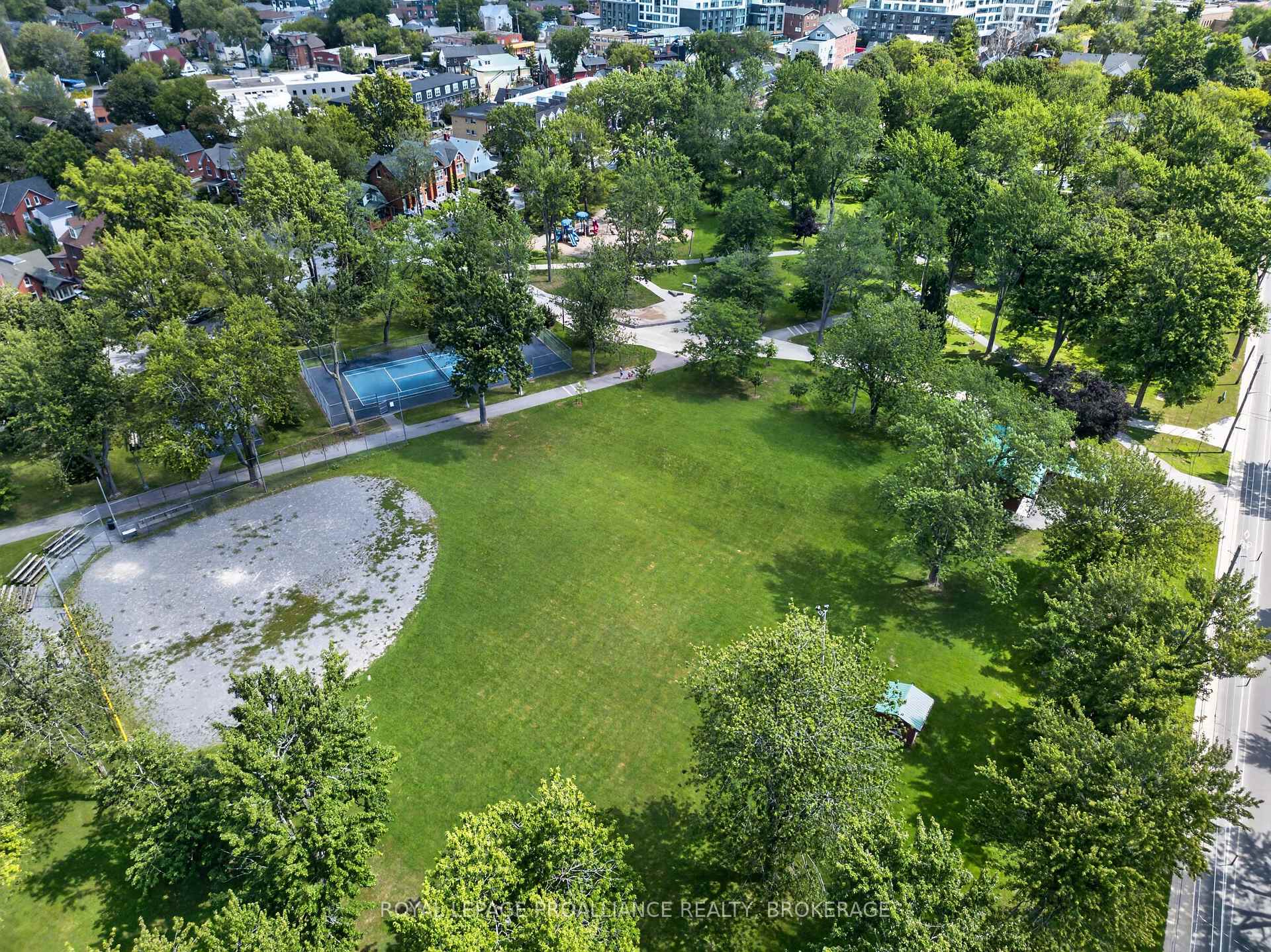 Photo 33 of 500 Brock Street, Kingston, Central City East — HOMEH
