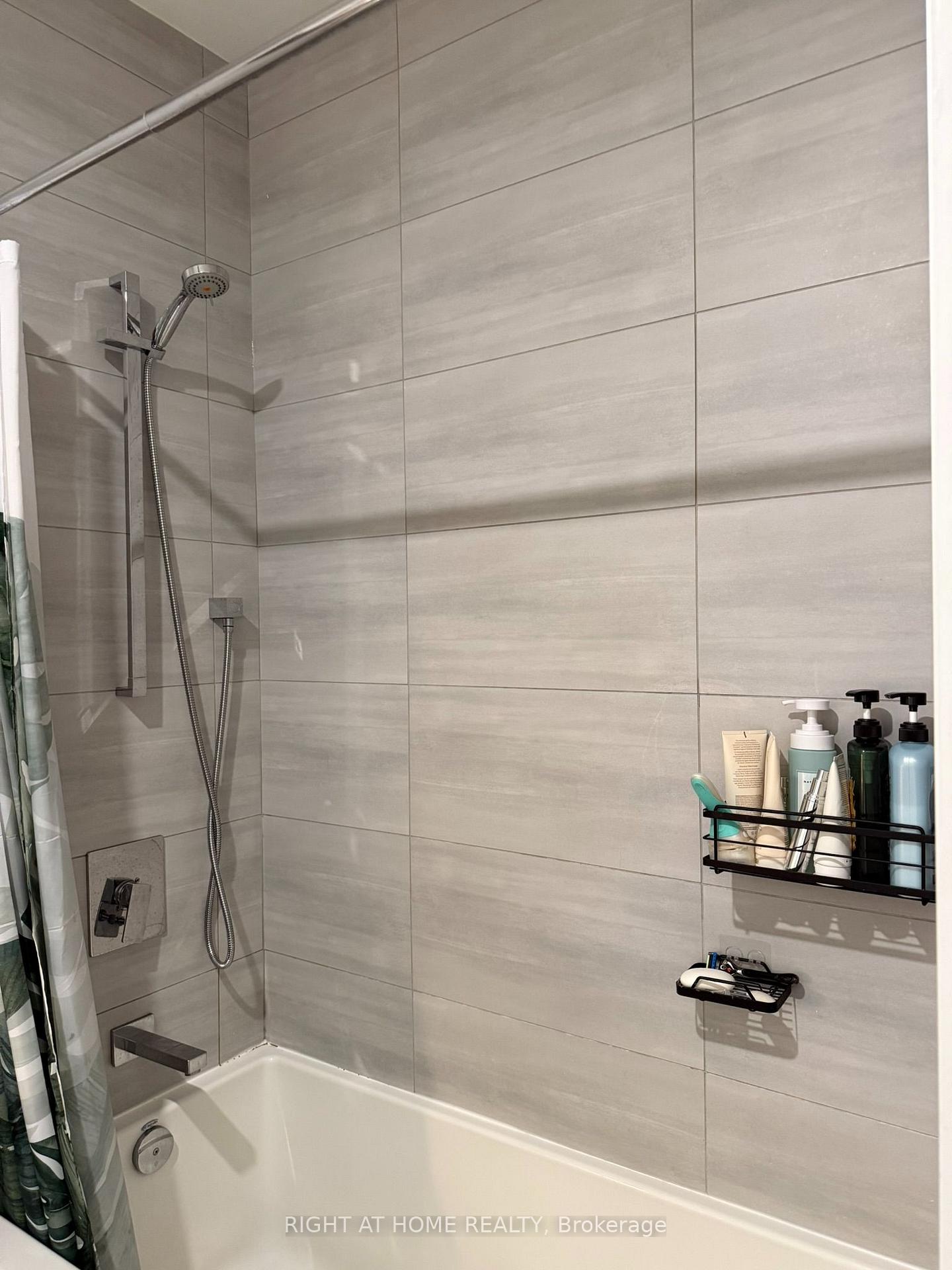 Photo 11 of Unit 817, 7 Smith Crescent, Etobicoke, Stonegate-Queensway — HOMEH