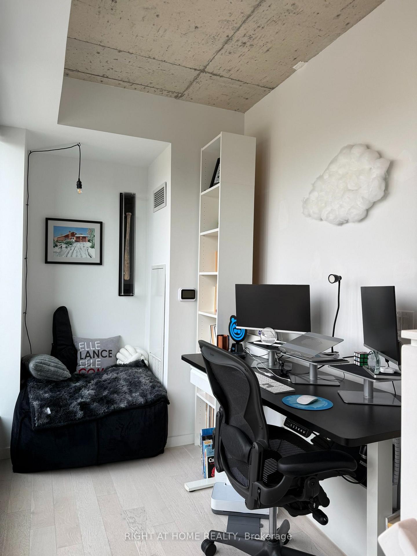Photo 22 of Unit 817, 7 Smith Crescent, Etobicoke, Stonegate-Queensway — HOMEH
