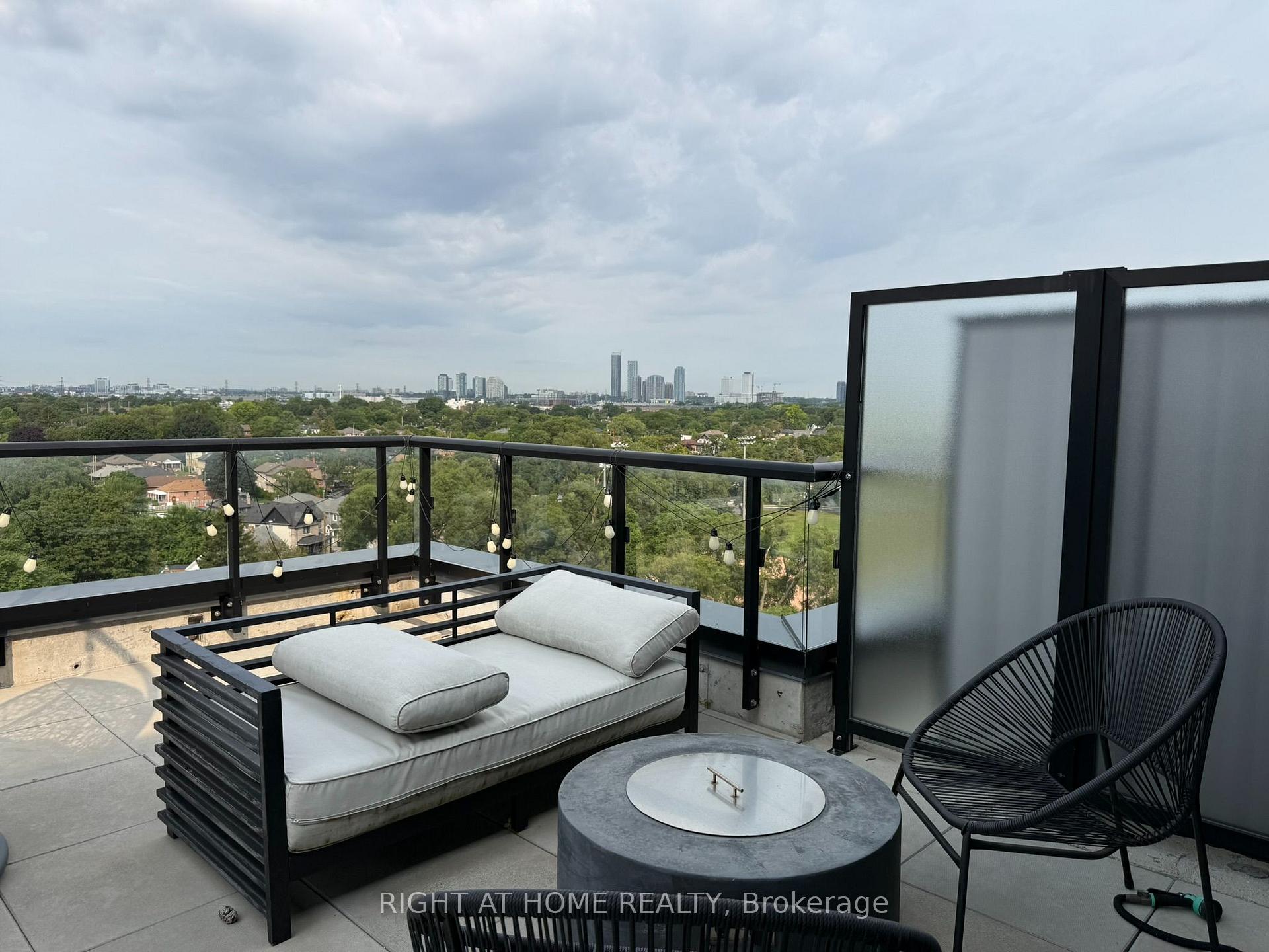 Photo 28 of Unit 817, 7 Smith Crescent, Etobicoke, Stonegate-Queensway — HOMEH