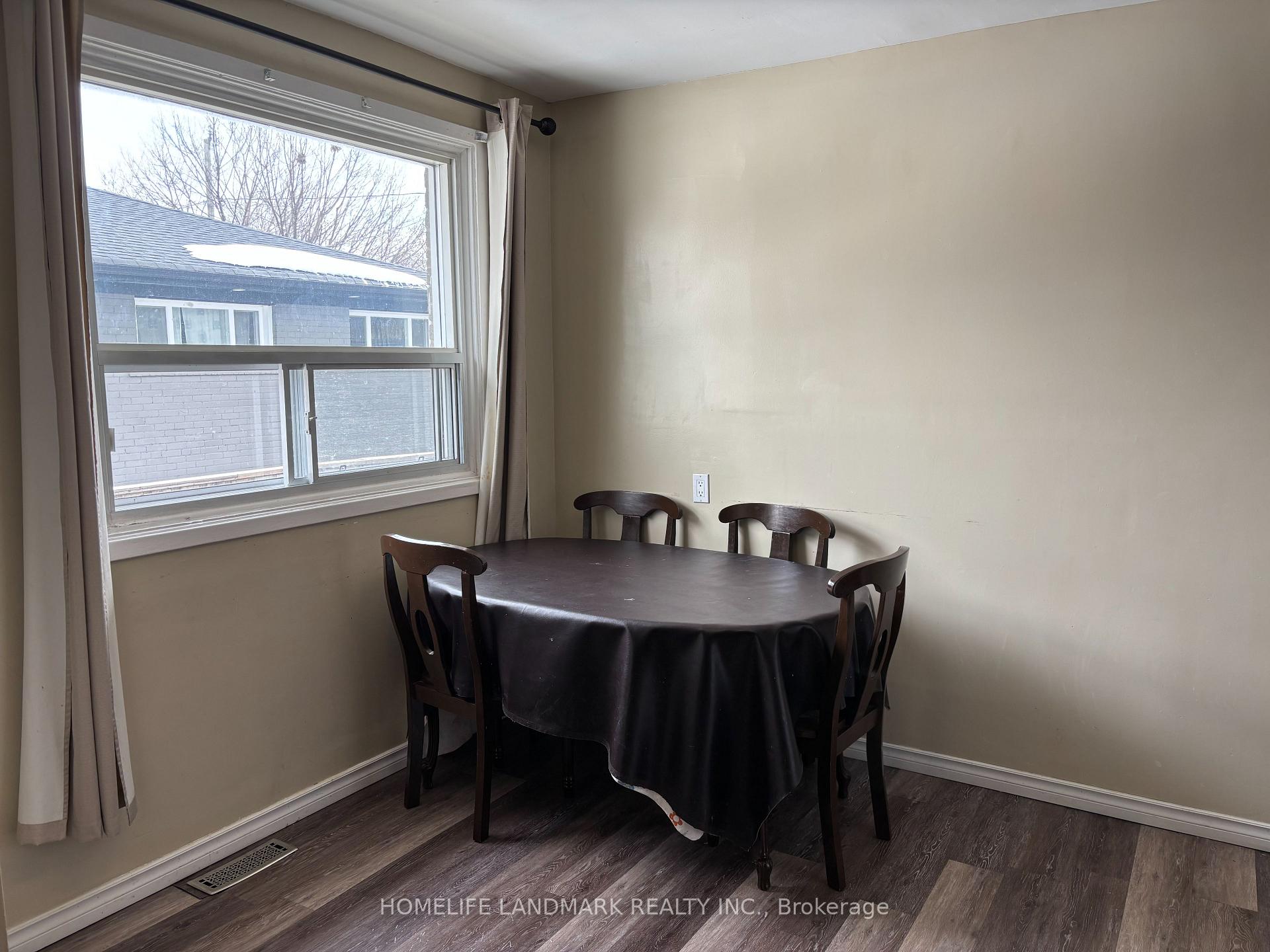 Photo 6 of Unit ( Main Floor ), 145 Tulloch Drive, Ajax, South East — HOMEH