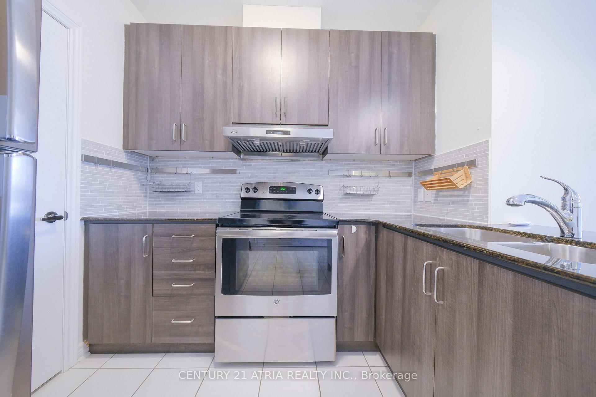 Photo 5 of Unit 408, 7768 Kennedy Road, Markham, Milliken Mills West — HOMEH