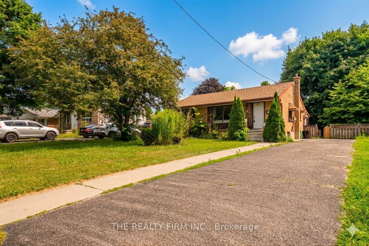 Photo 1 of 348 Winnipeg Boulevard, London, East H — HOMEH