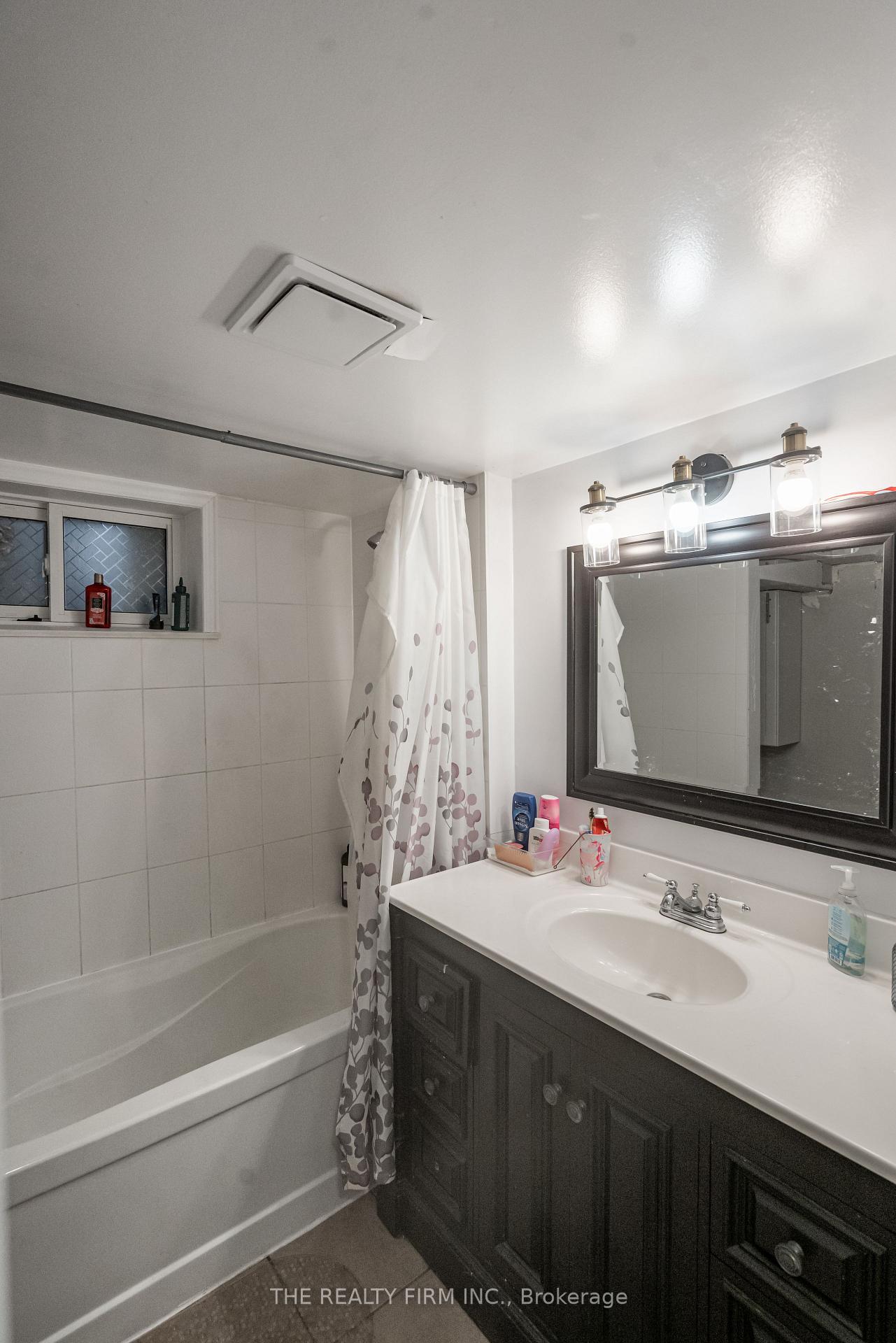 Photo 22 of 348 Winnipeg Boulevard, London, East H — HOMEH