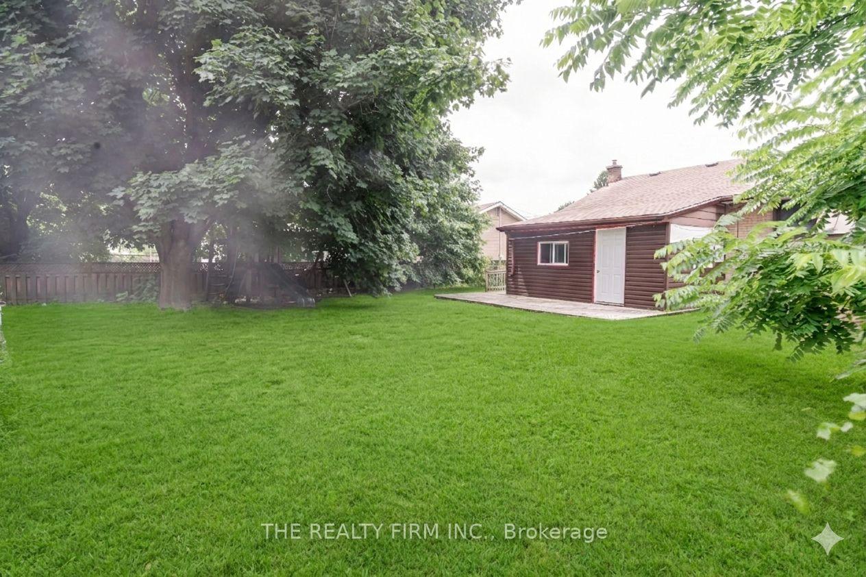 Photo 28 of 348 Winnipeg Boulevard, London, East H — HOMEH