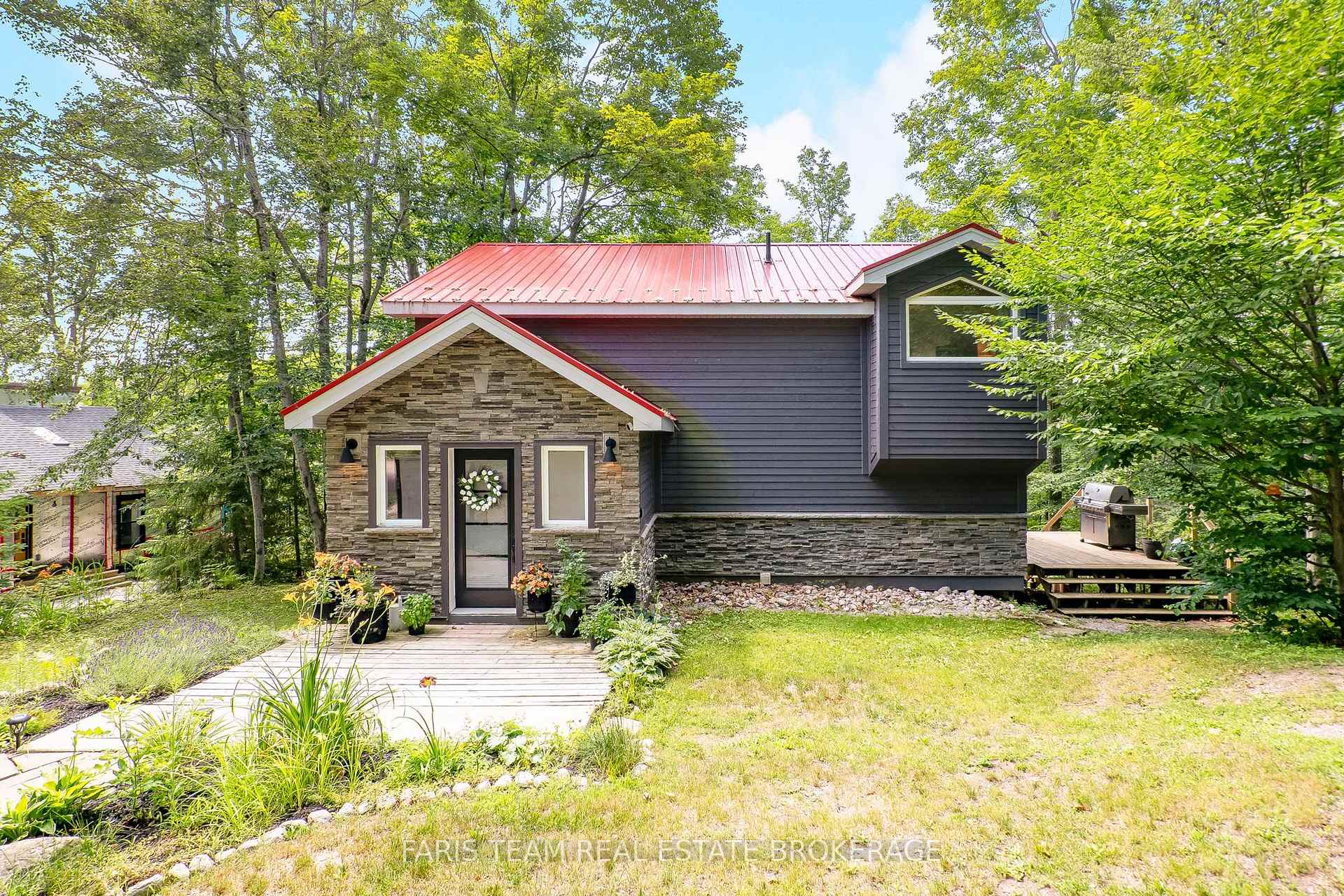 Photo 1 of 49 Huronwoods Drive, Oro-Medonte, Sugarbush — HOMEH