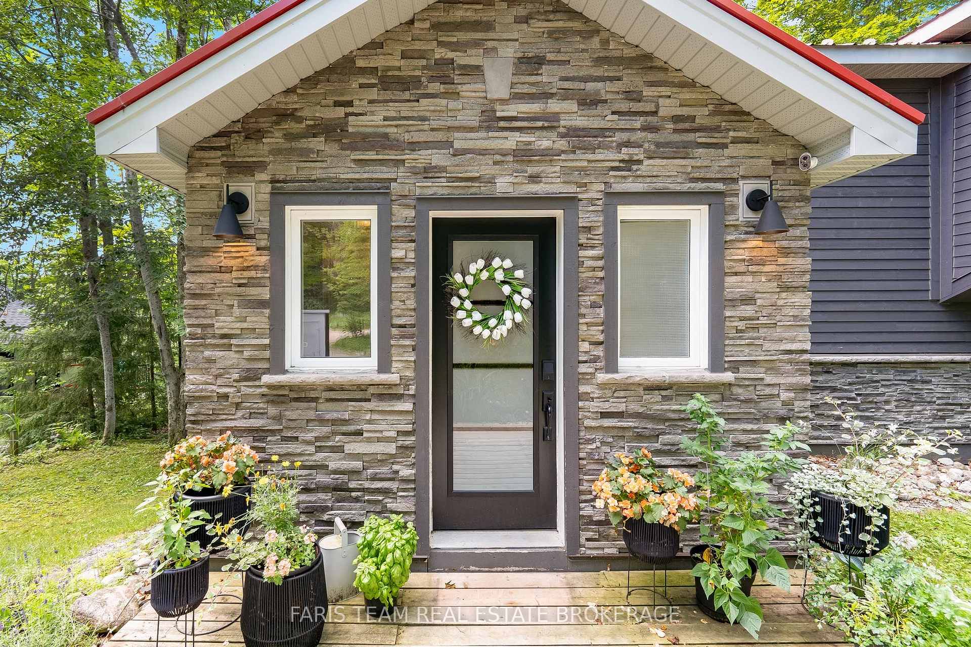 Photo 4 of 49 Huronwoods Drive, Oro-Medonte, Sugarbush — HOMEH