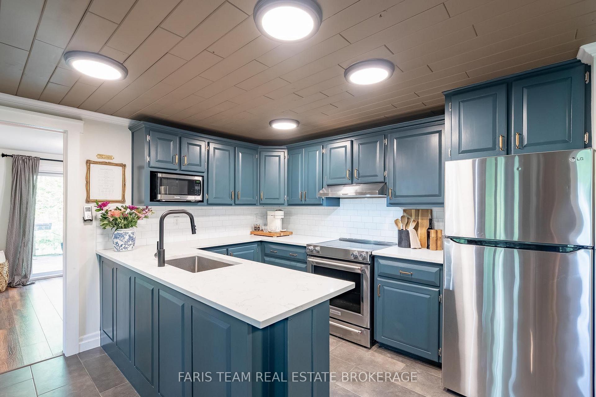 Photo 6 of 49 Huronwoods Drive, Oro-Medonte, Sugarbush — HOMEH