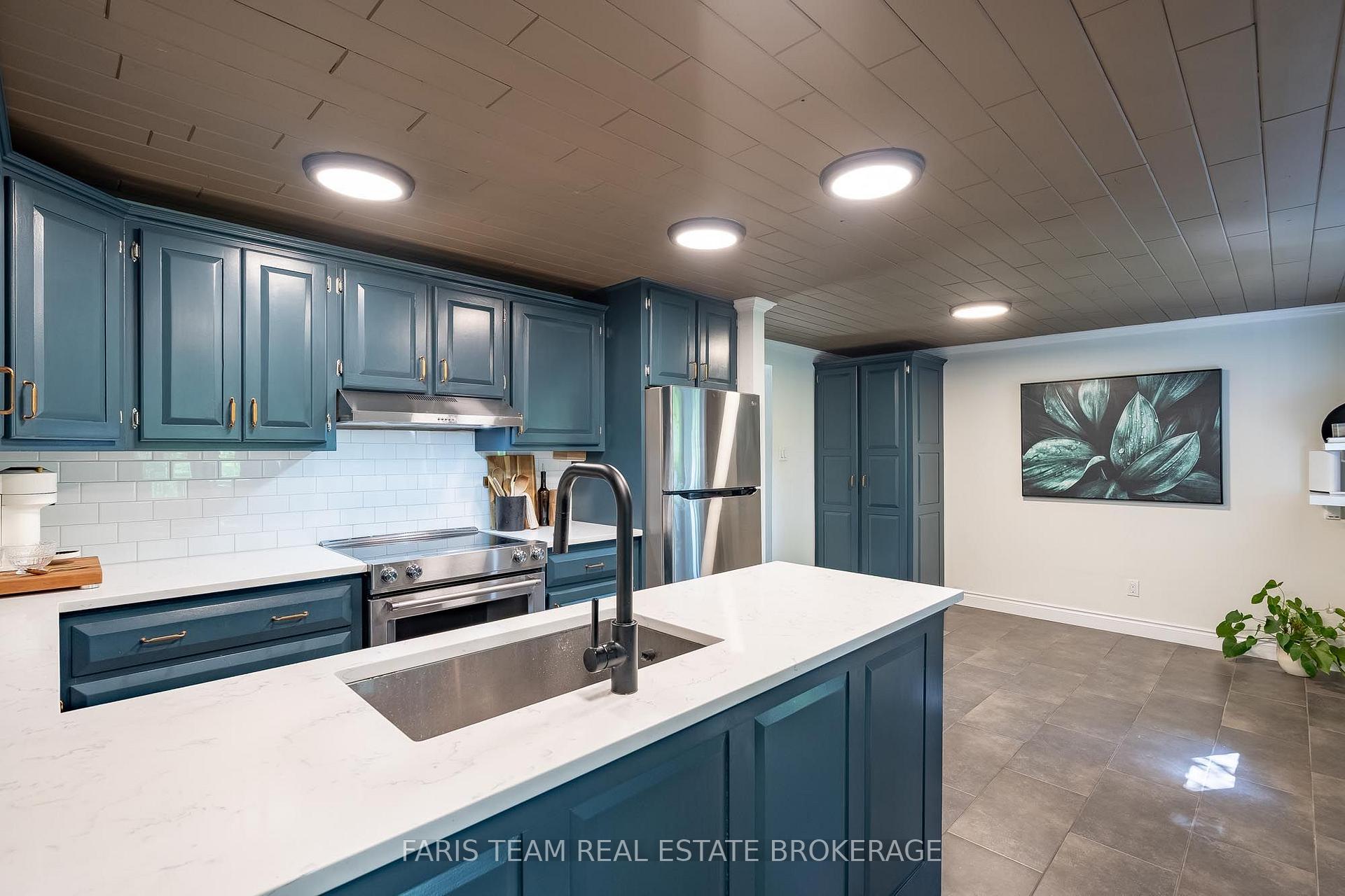 Photo 10 of 49 Huronwoods Drive, Oro-Medonte, Sugarbush — HOMEH