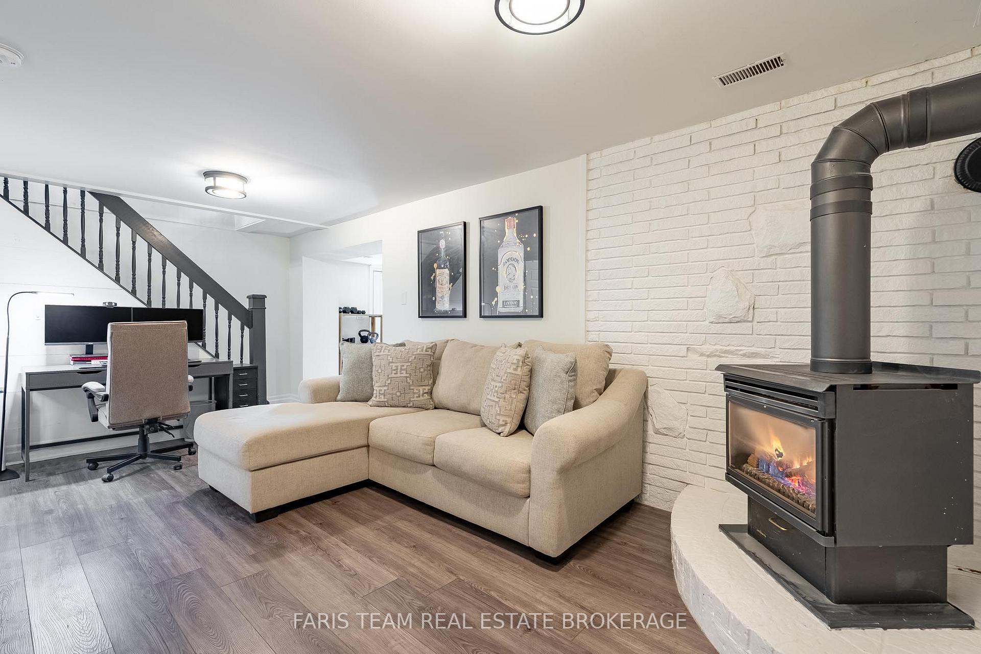 Photo 27 of 49 Huronwoods Drive, Oro-Medonte, Sugarbush — HOMEH