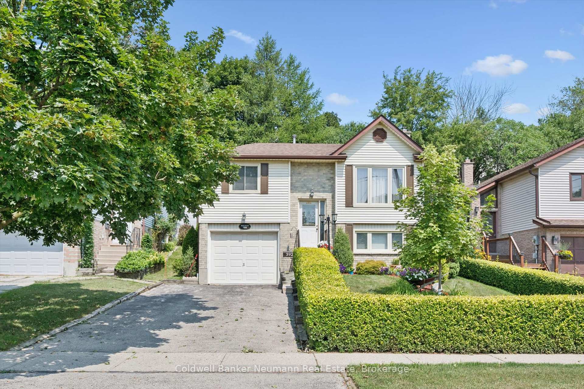 Photo 1 of 392 Imperial Road S, Guelph, Willow West/Sugarbush/West Acres — HOMEH