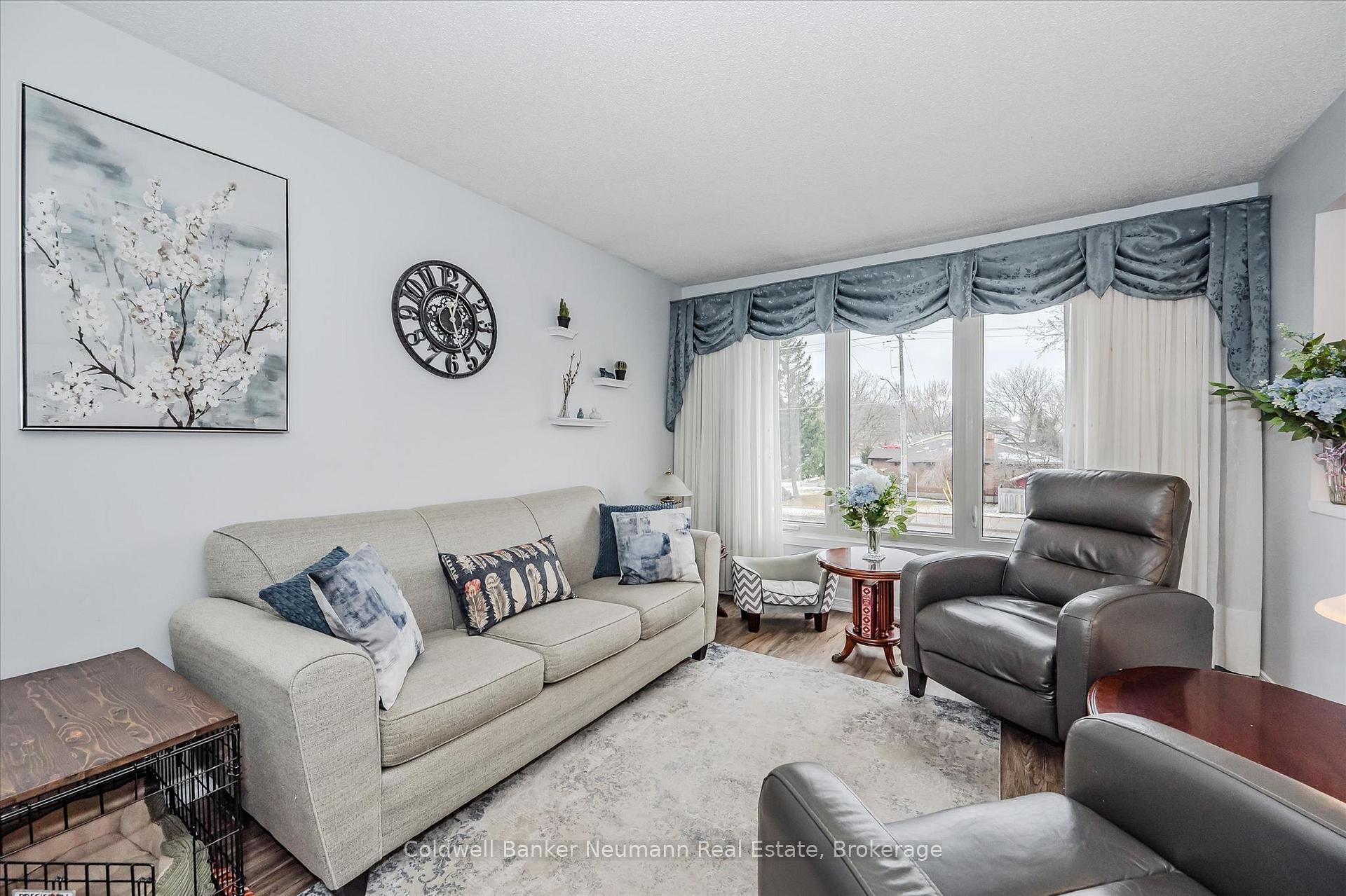 Photo 6 of 392 Imperial Road S, Guelph, Willow West/Sugarbush/West Acres — HOMEH