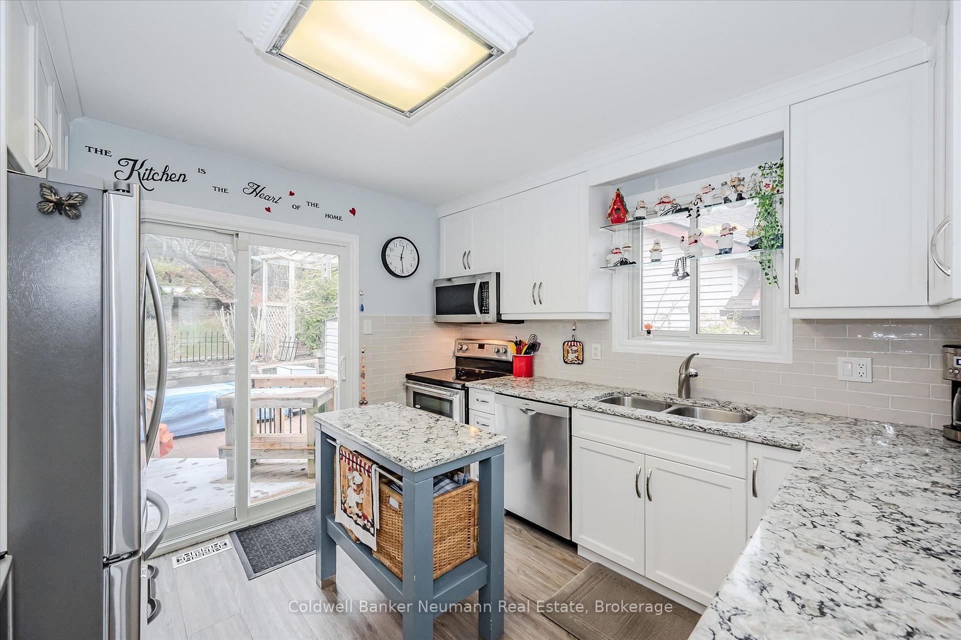 Photo 13 of 392 Imperial Road S, Guelph, Willow West/Sugarbush/West Acres — HOMEH