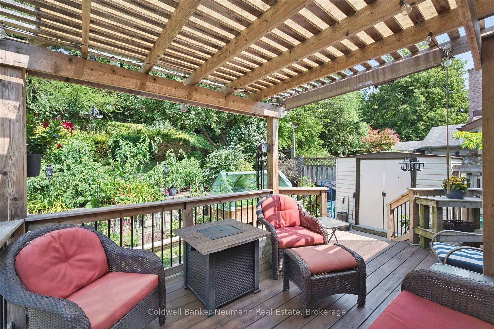 Photo 35 of 392 Imperial Road S, Guelph, Willow West/Sugarbush/West Acres — HOMEH
