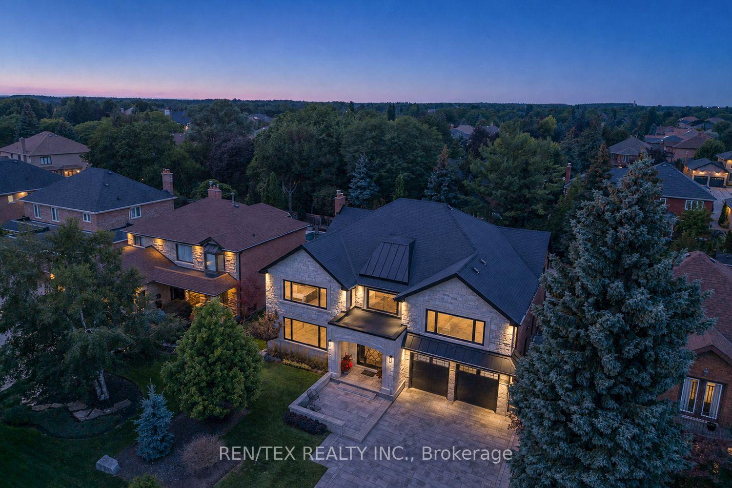 Photo 3 of 84 Wilshire Boulevard, Vaughan, East Woodbridge — HOMEH