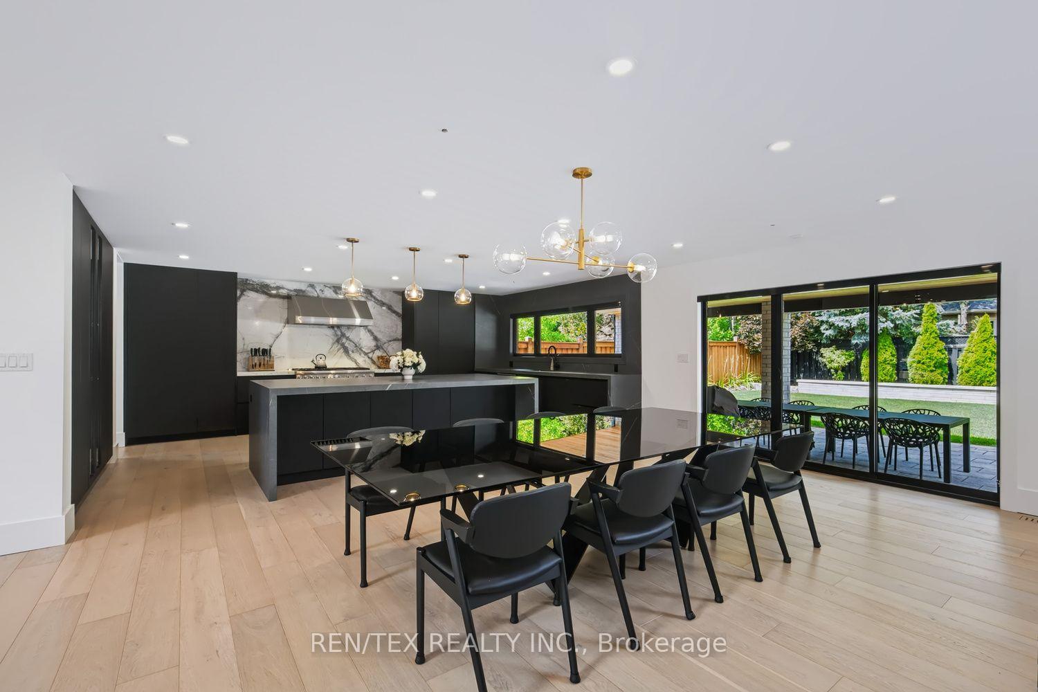 Photo 8 of 84 Wilshire Boulevard, Vaughan, East Woodbridge — HOMEH