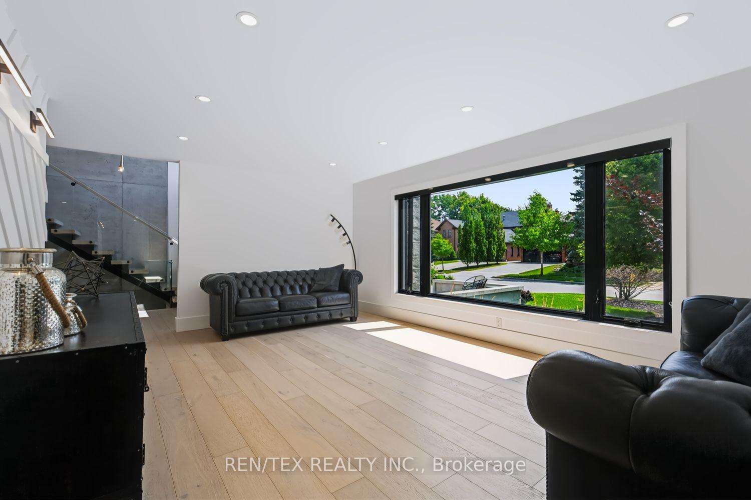 Photo 11 of 84 Wilshire Boulevard, Vaughan, East Woodbridge — HOMEH